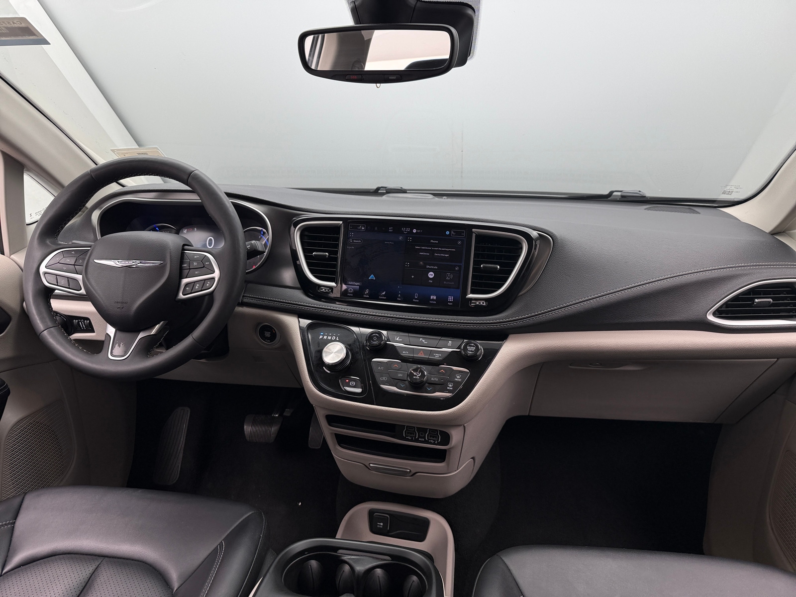 Thumbnail: 2024 Chrysler Pacifica - 2