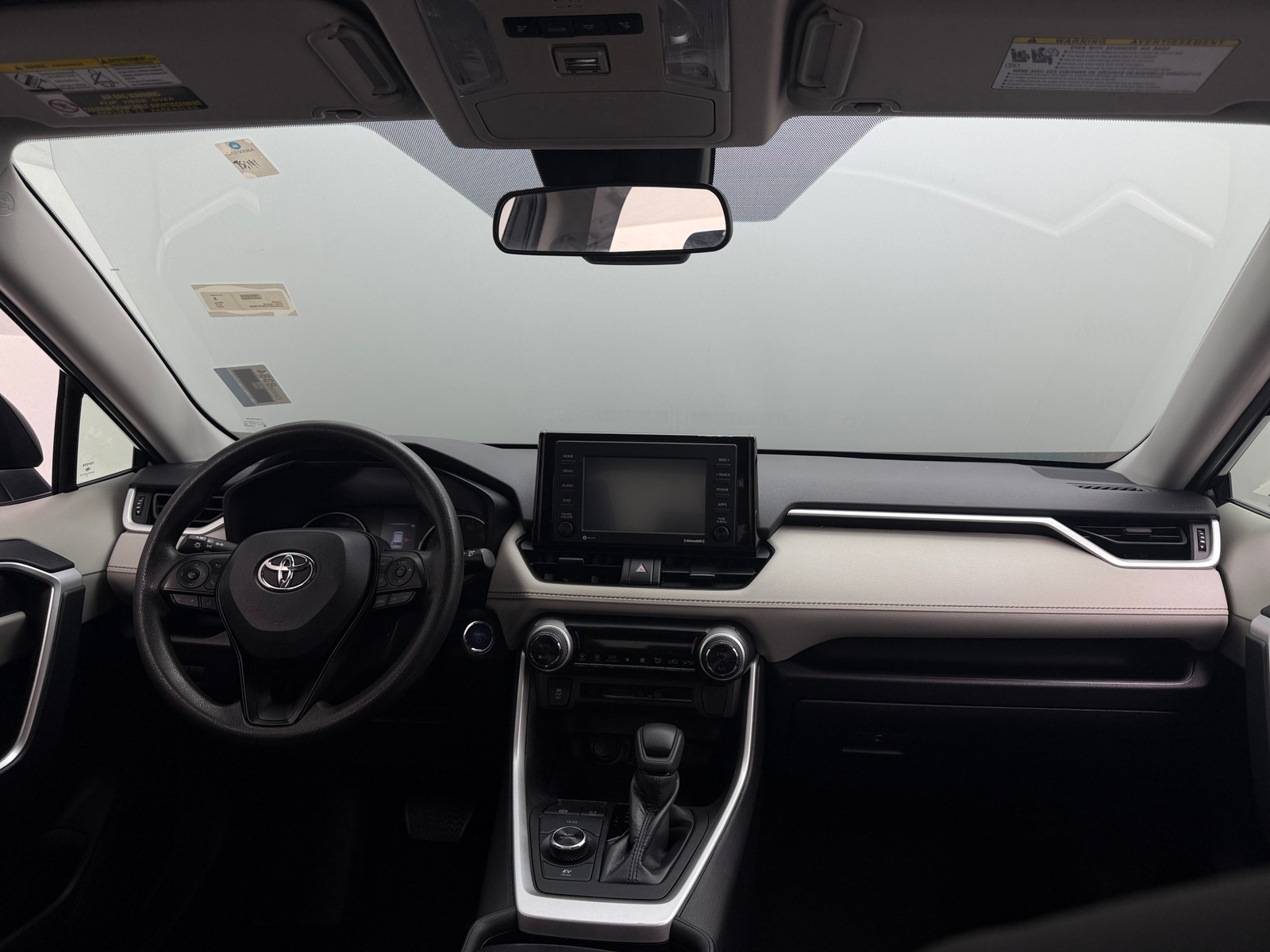 Thumbnail: 2022 Toyota RAV4 - 3