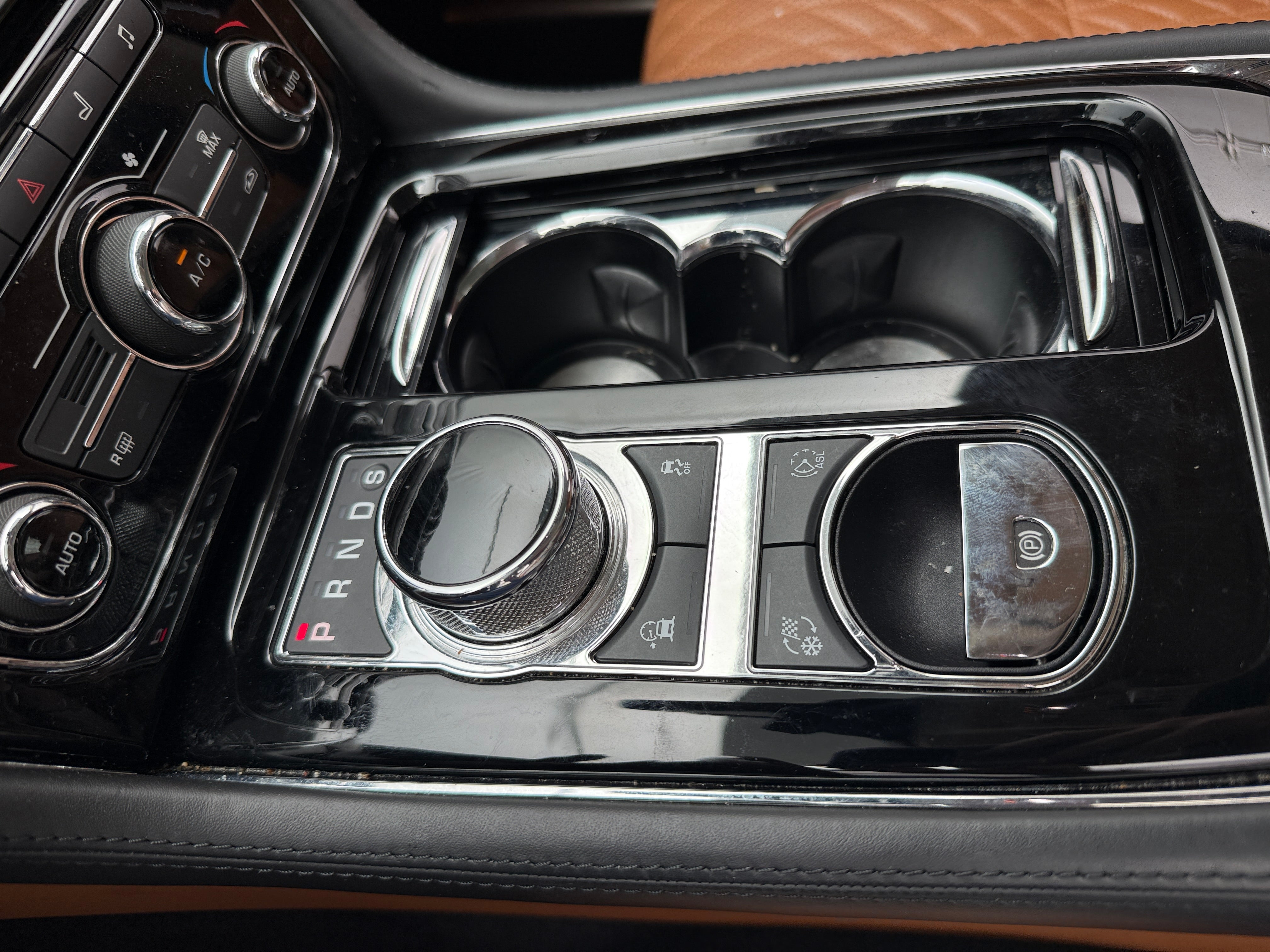 2016 Jaguar XJ Portfolio - Photo 6