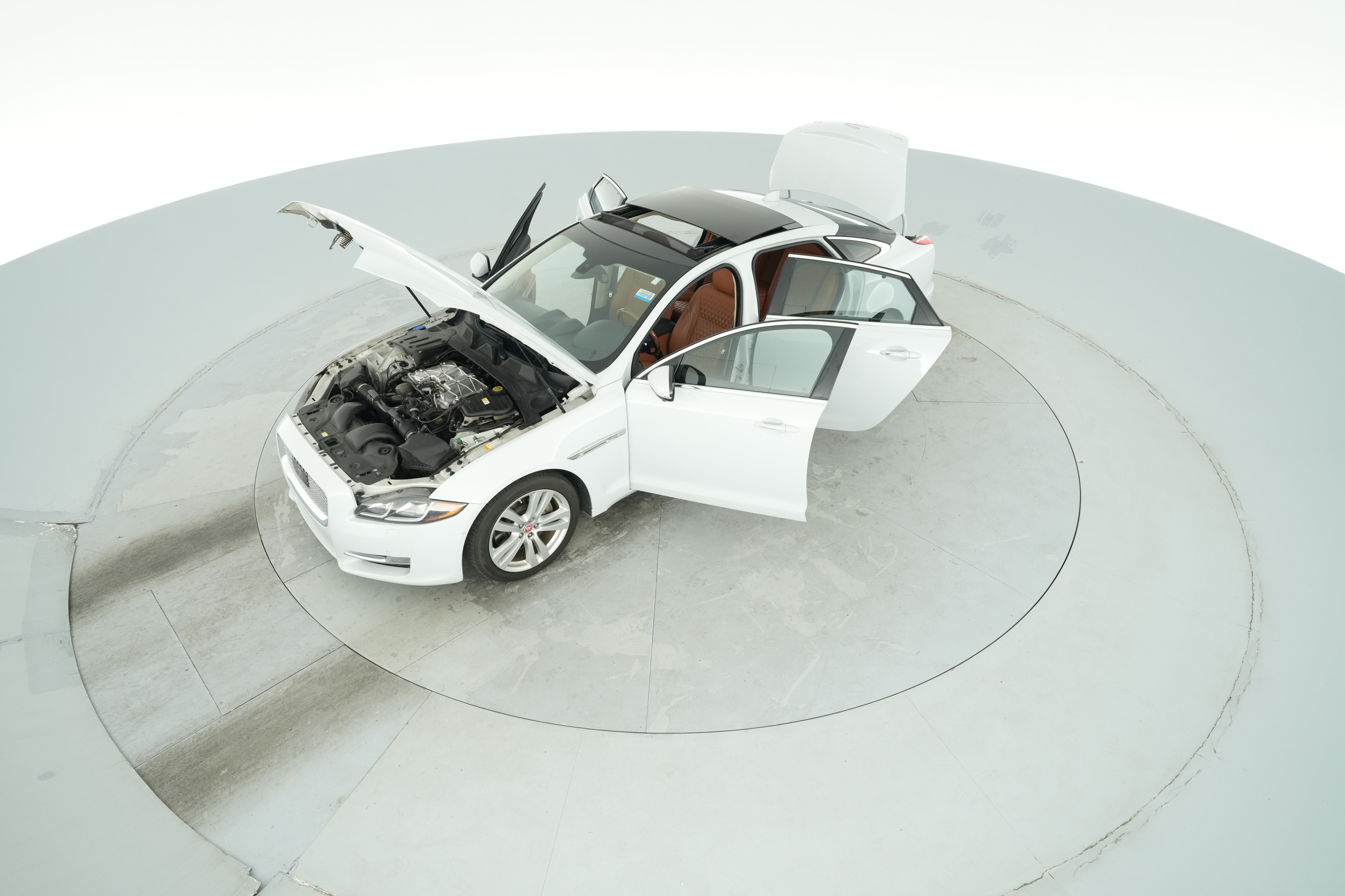 2016 Jaguar XJ Portfolio - Photo 44