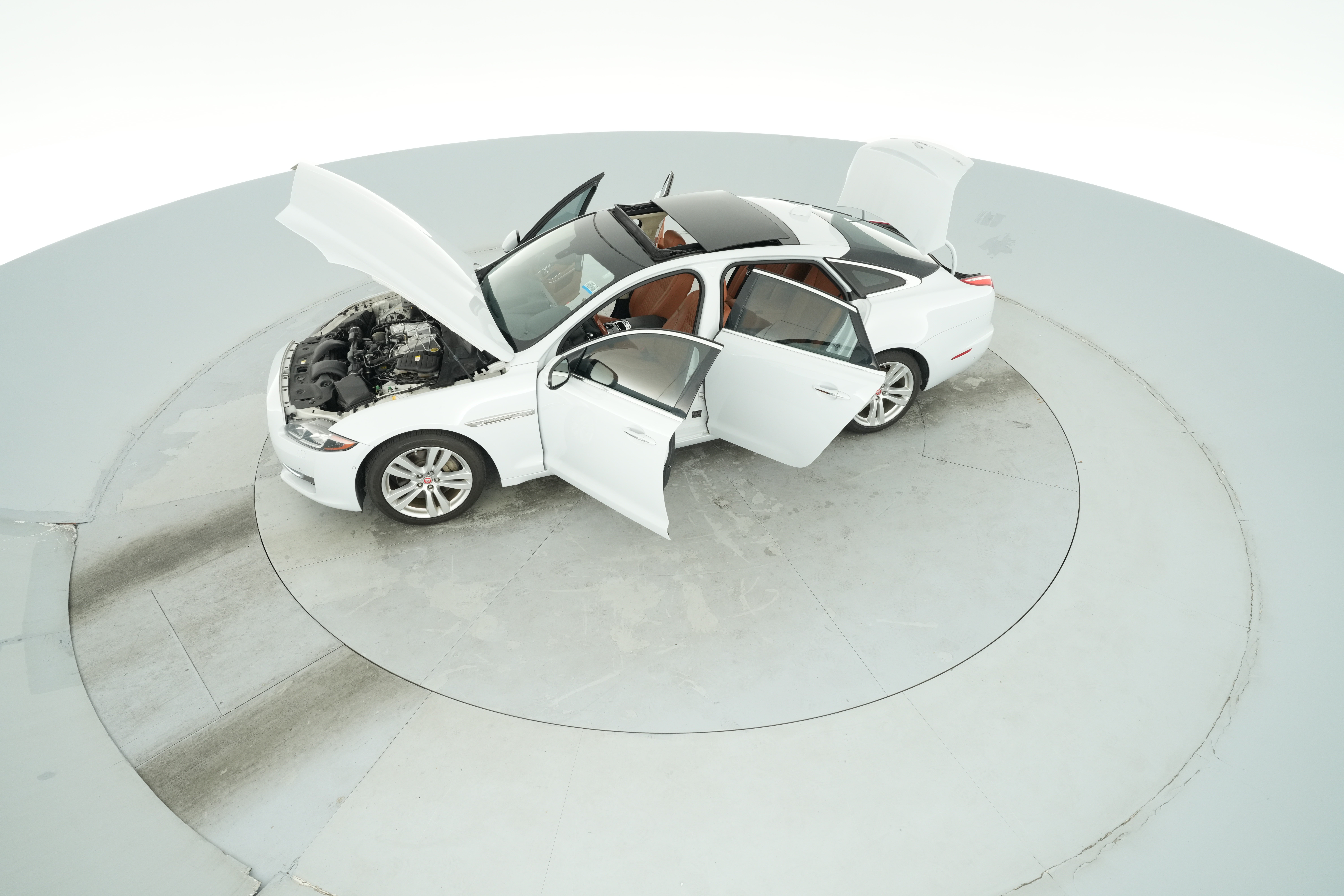 2016 Jaguar XJ Portfolio - Photo 45