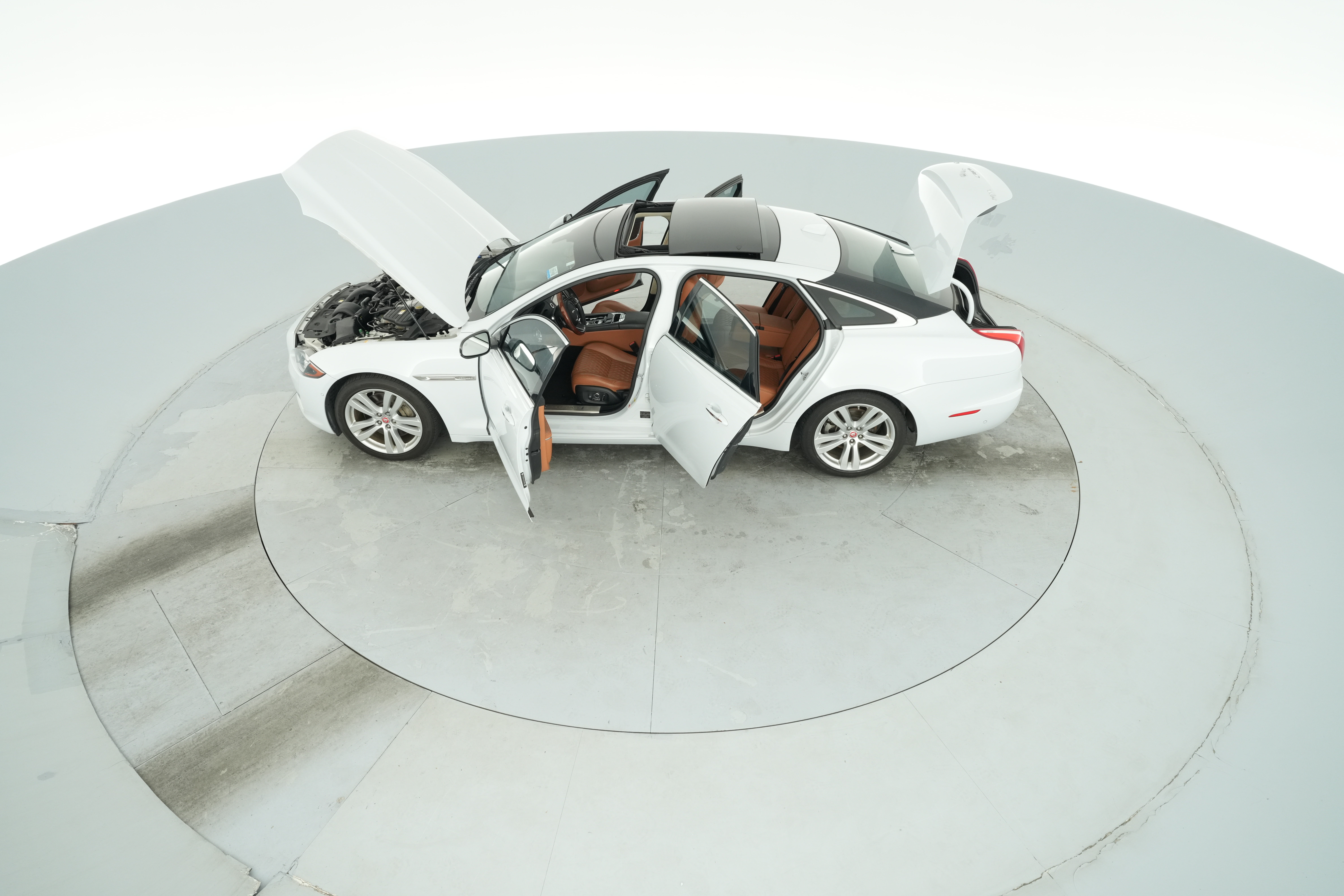 2016 Jaguar XJ Portfolio - Photo 46