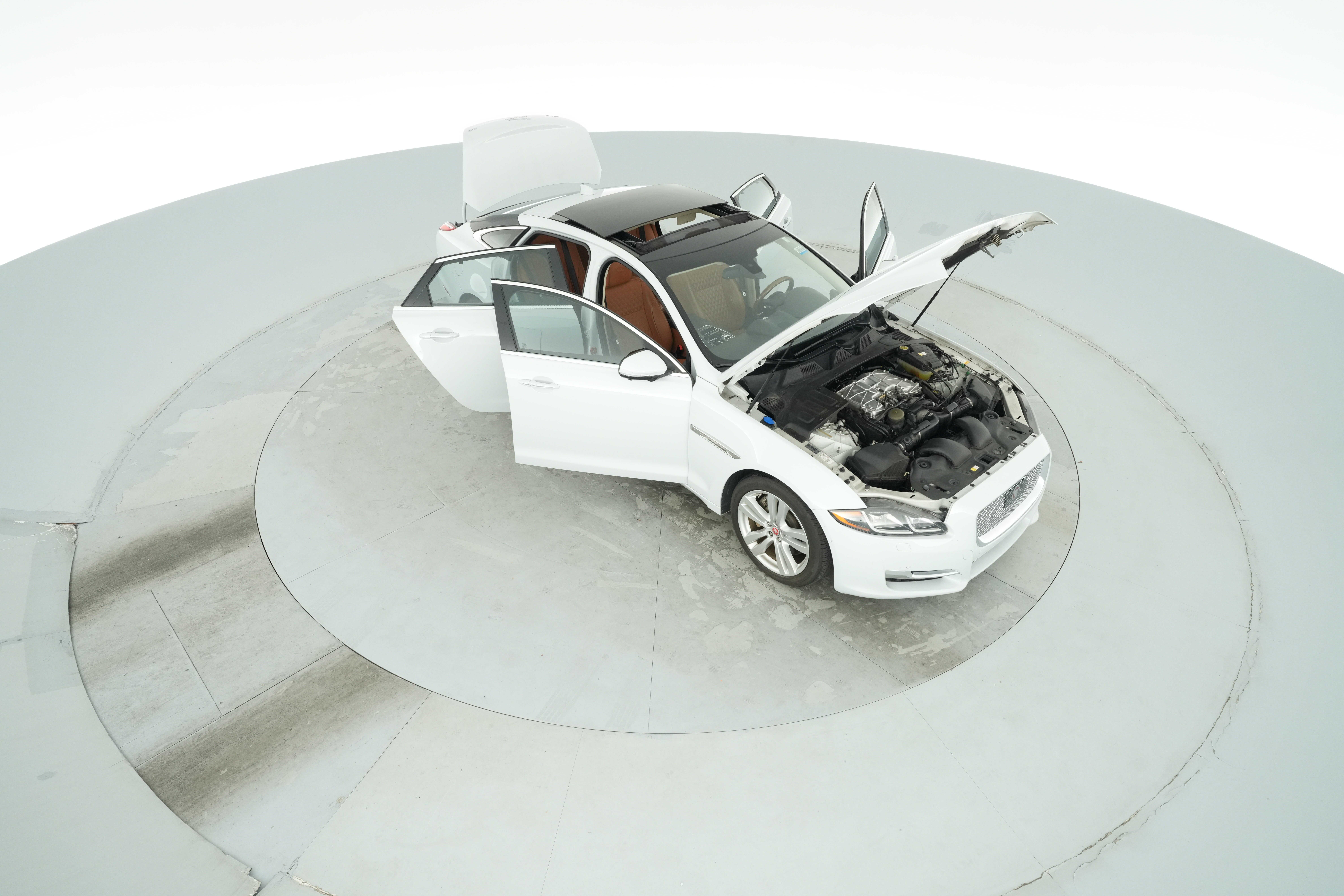2016 Jaguar XJ Portfolio - Photo 56
