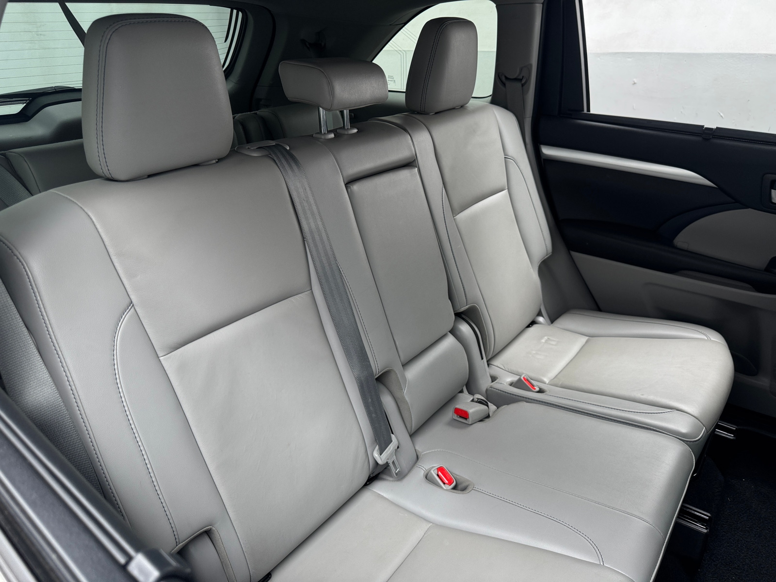 Thumbnail: 2019 Toyota Highlander - 5