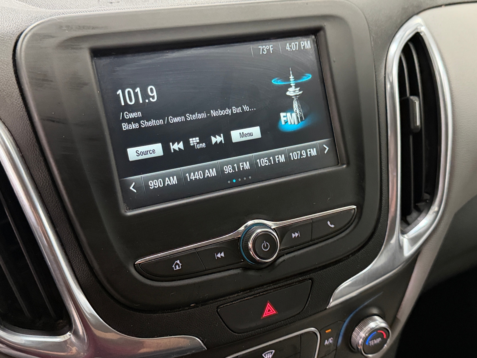 Thumbnail: 2018 Chevrolet Equinox - 4