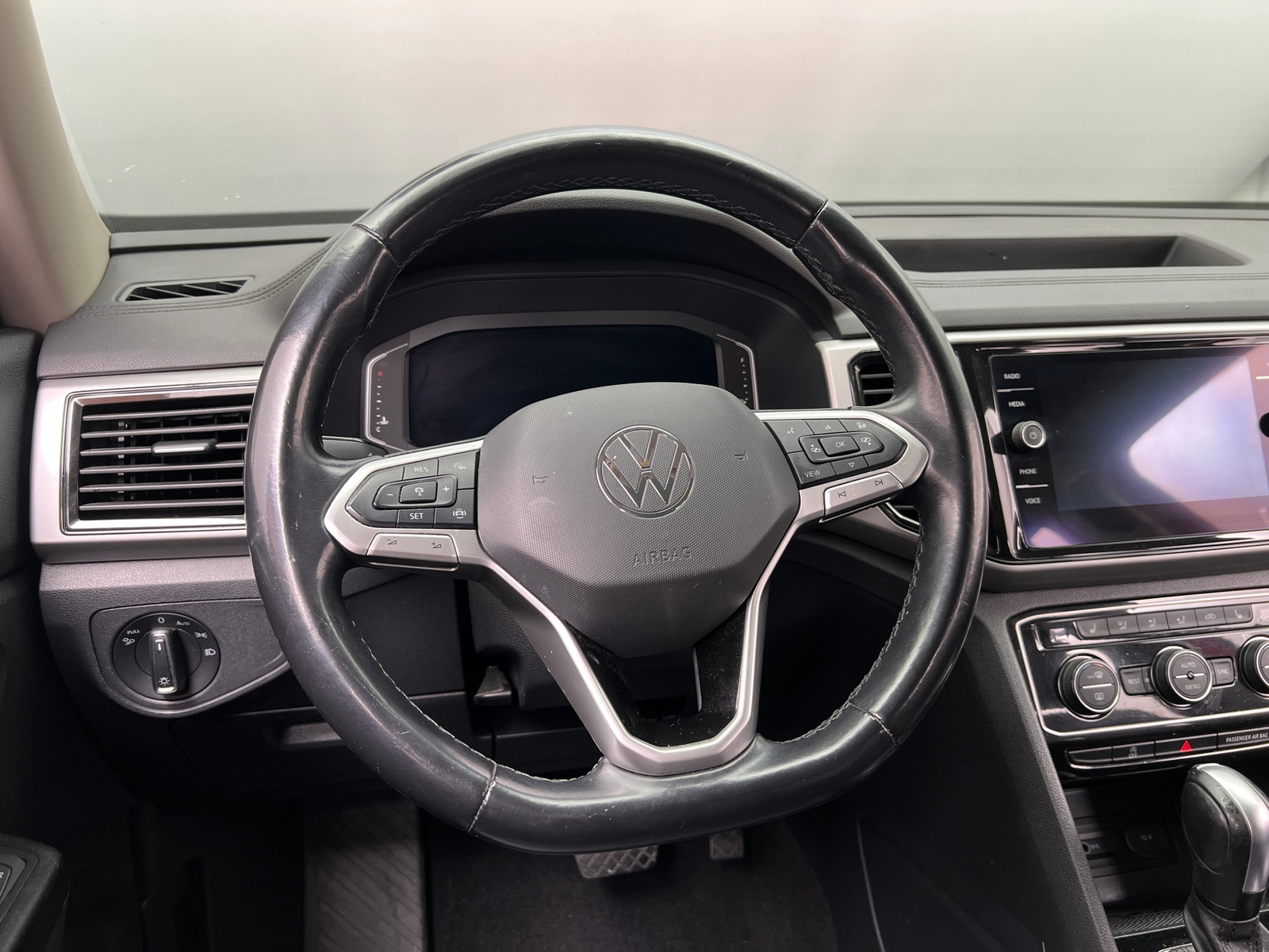 Thumbnail: 2021 Volkswagen Atlas - 4