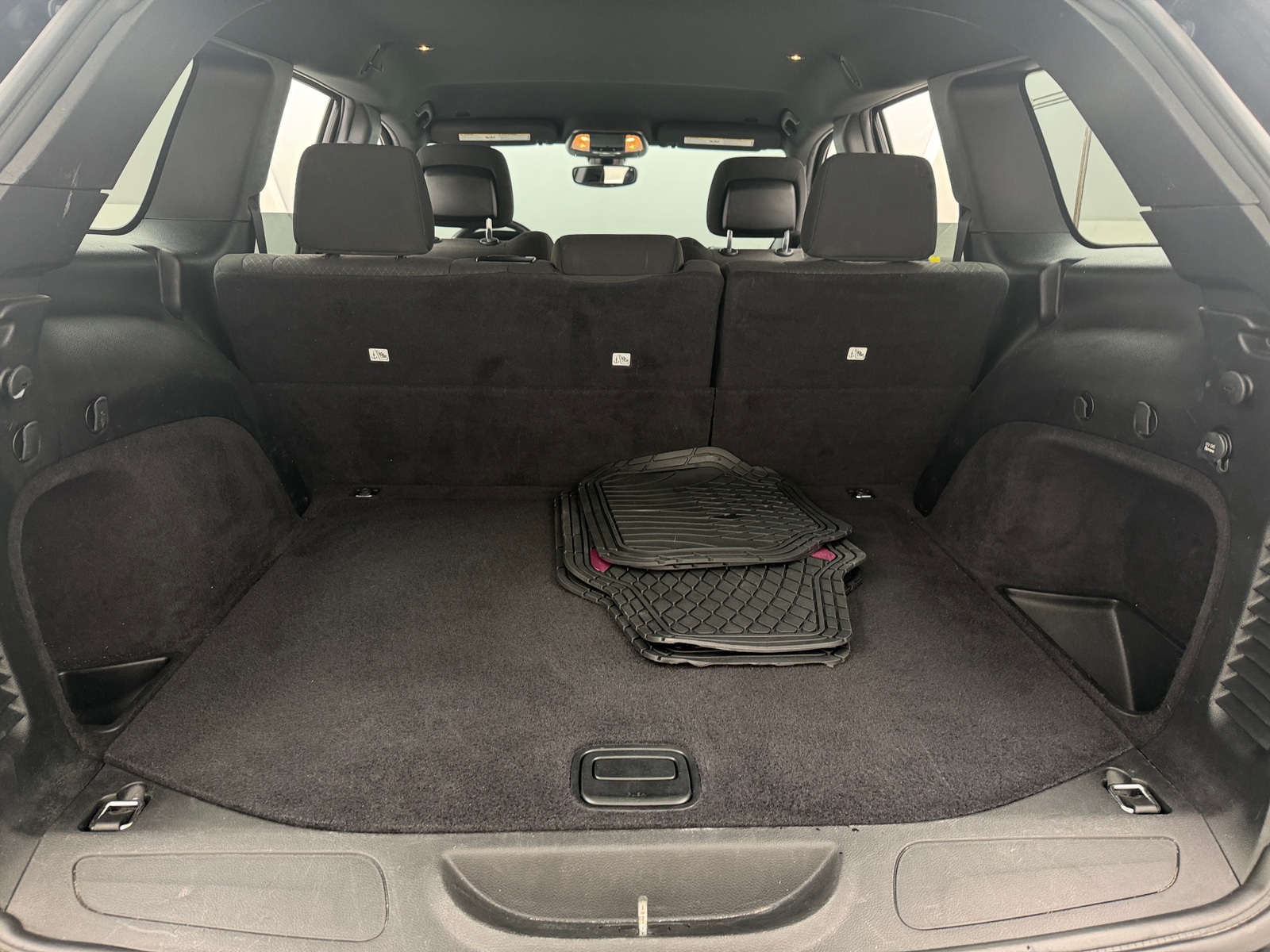 Thumbnail: 2019 Jeep Grand Cherokee - 7