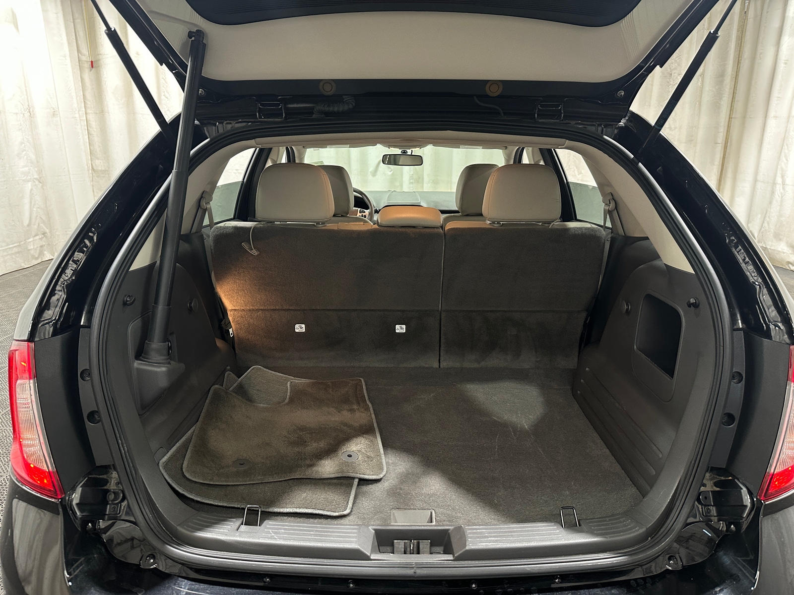 Thumbnail: 2014 Ford Edge - 6