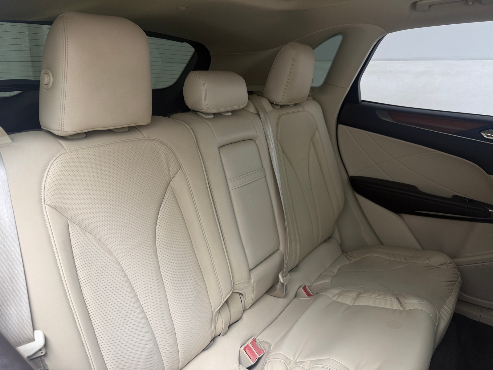 Thumbnail: 2015 Lincoln MKC - 5