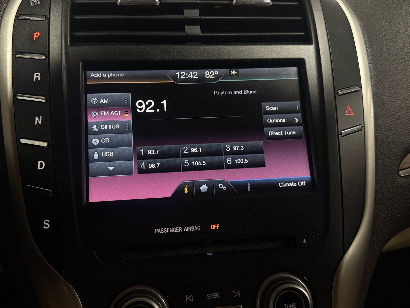 Thumbnail: 2015 Lincoln MKC - 3