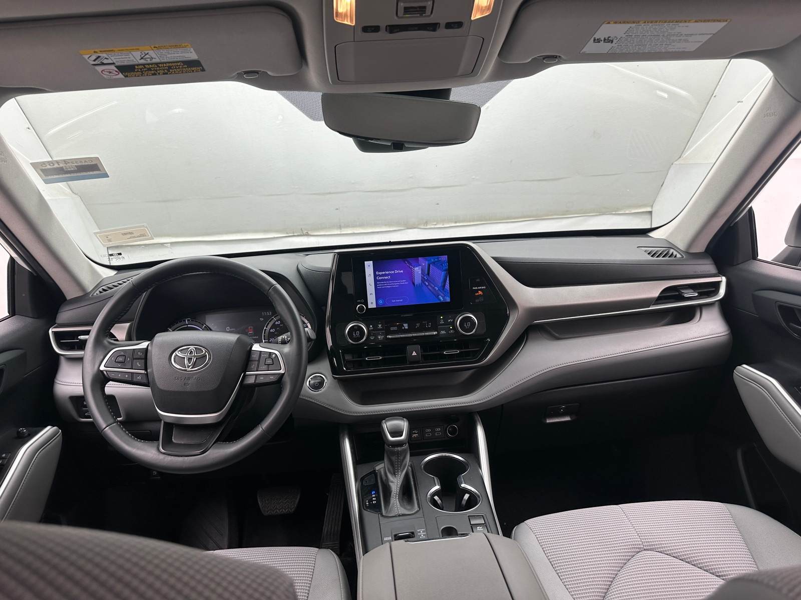 Thumbnail: 2023 Toyota Highlander - 3