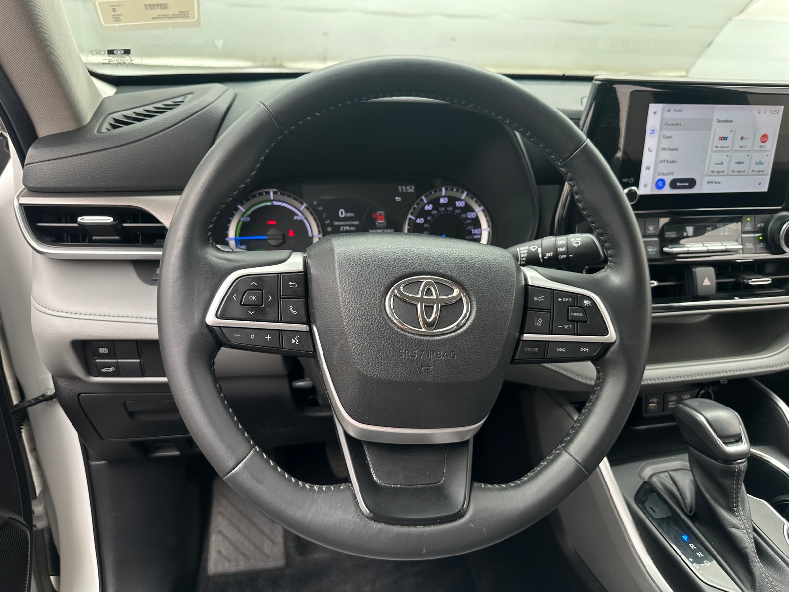 Thumbnail: 2023 Toyota Highlander - 5