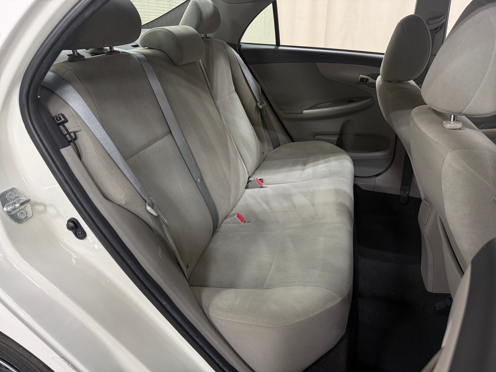 Thumbnail: 2013 Toyota Corolla - 6