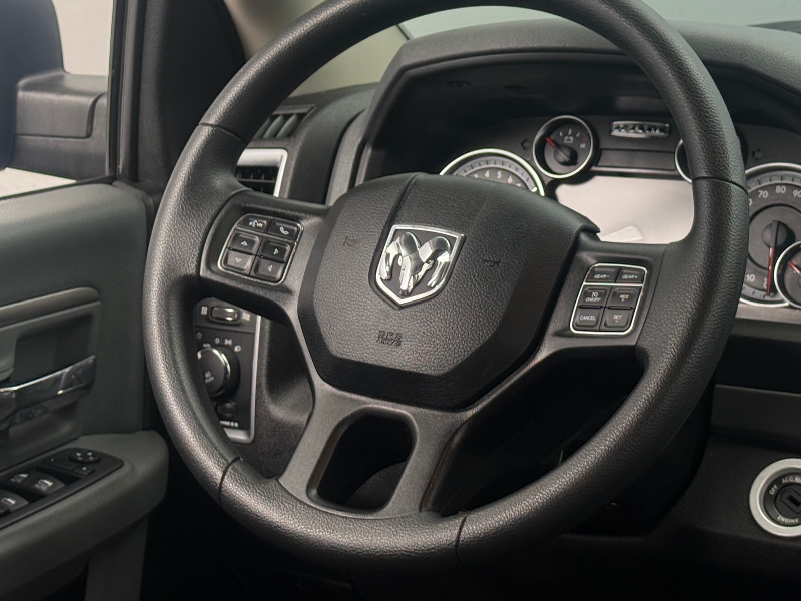 Thumbnail: 2020 RAM 1500 Classic - 5