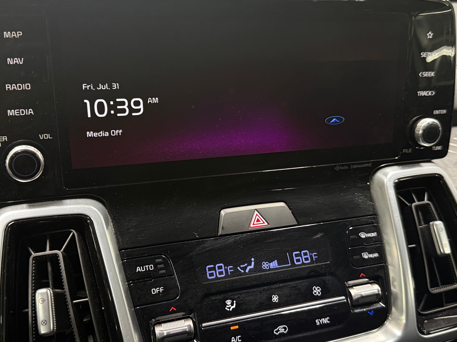 Thumbnail: 2022 Kia Sorento - 3