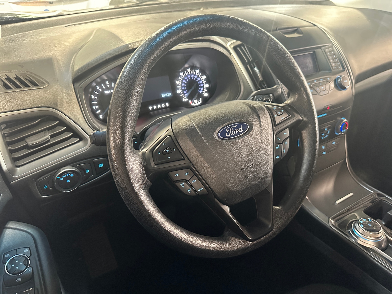 Thumbnail: 2019 Ford Edge - 5
