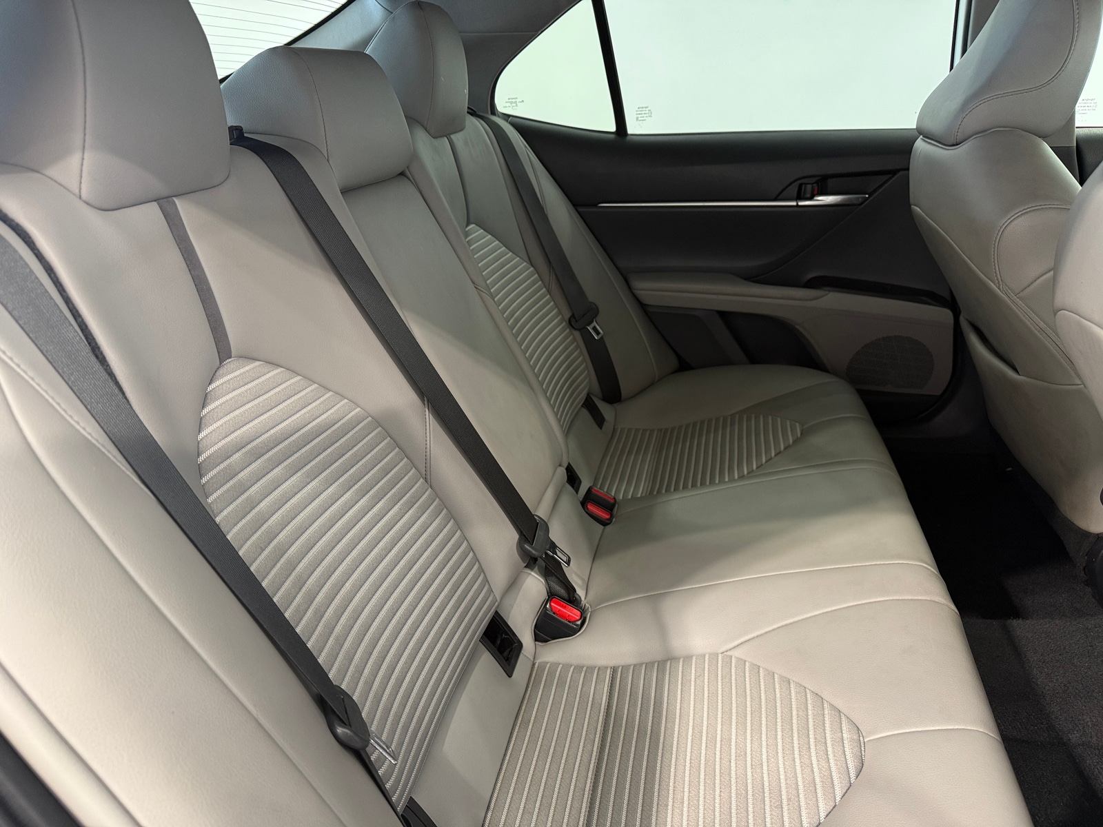 Thumbnail: 2022 Toyota Camry - 5