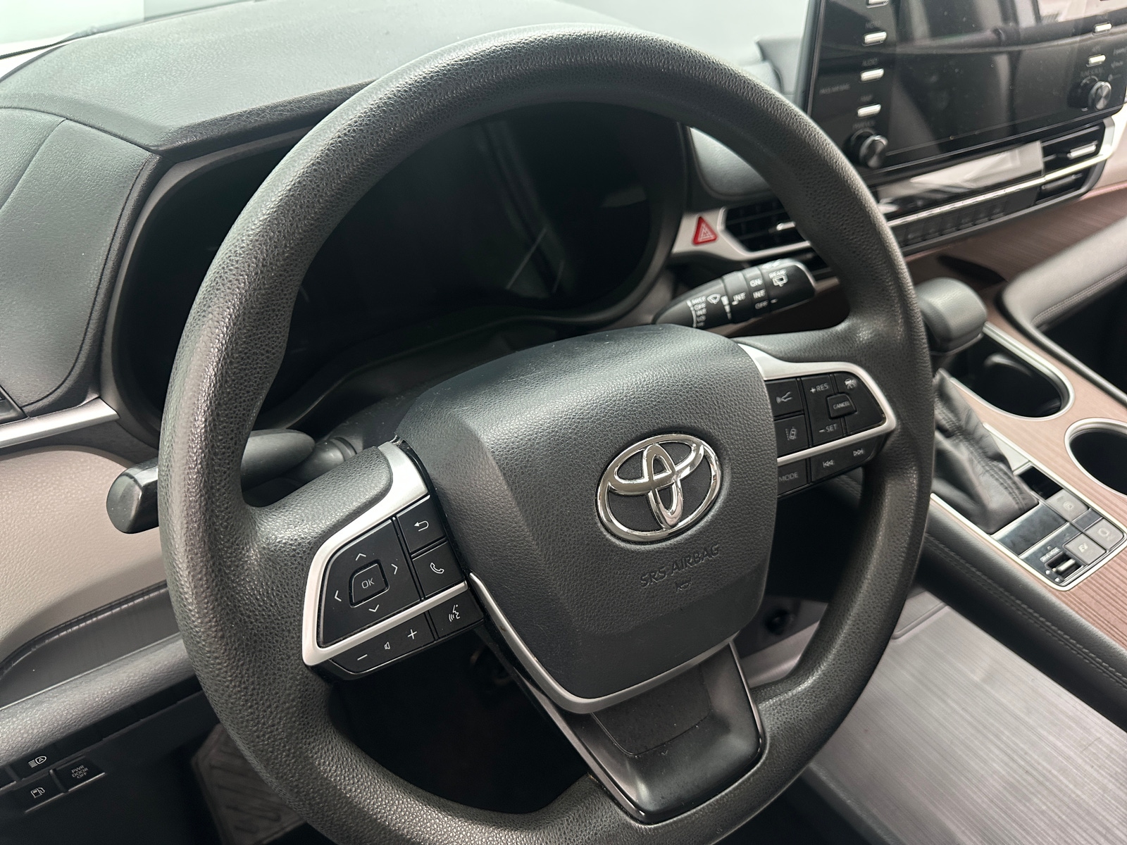 Thumbnail: 2021 Toyota Sienna - 5