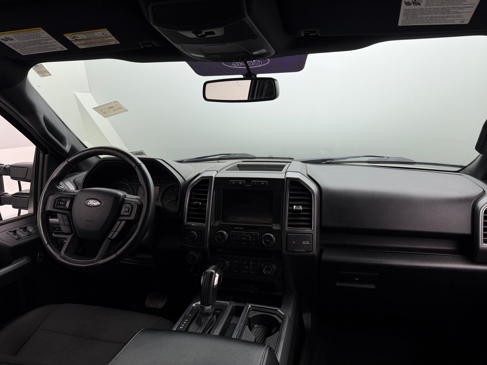 Thumbnail: 2018 Ford Econoline - 3
