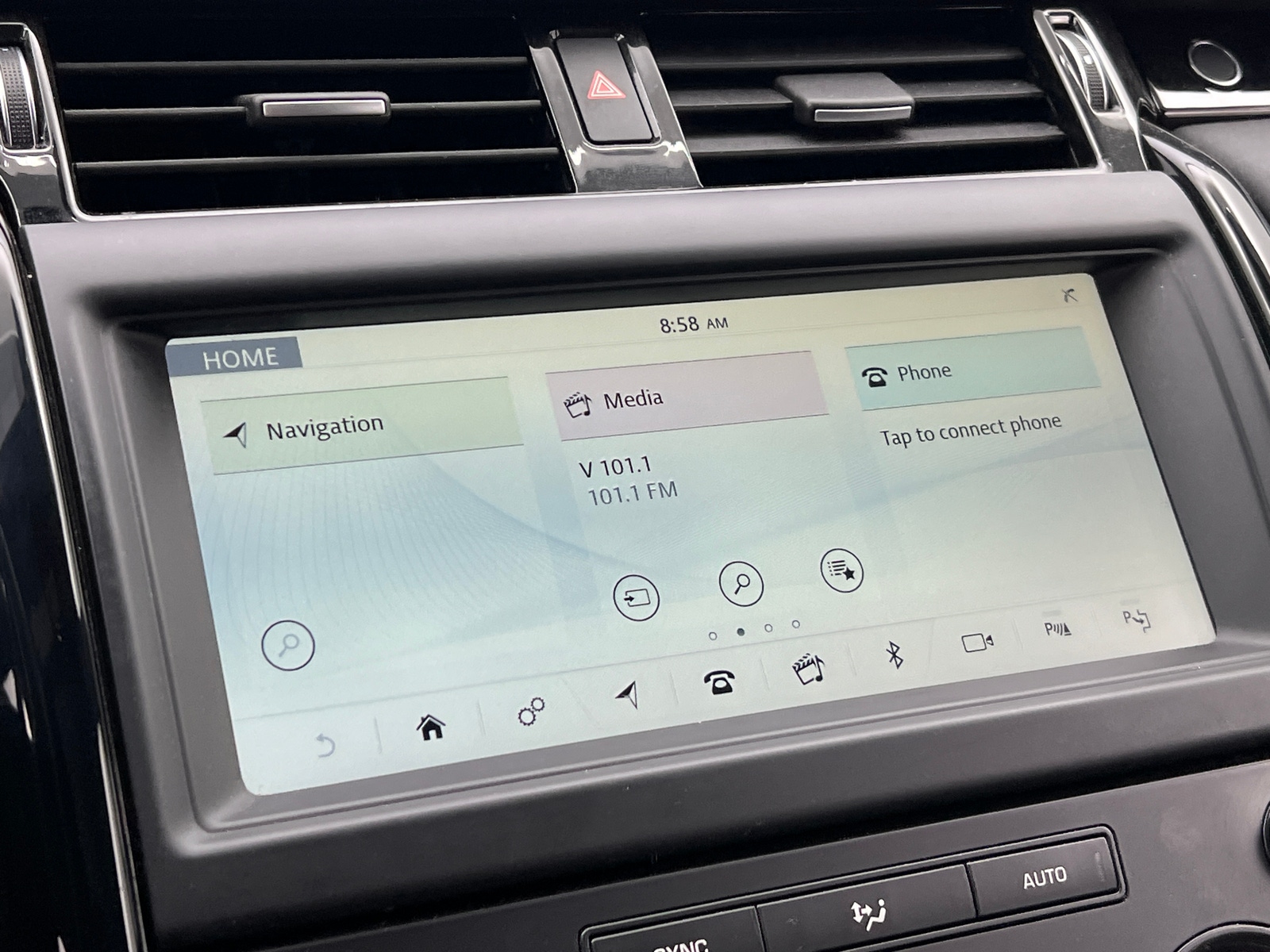 Thumbnail: 2019 Land Rover Discovery - 3