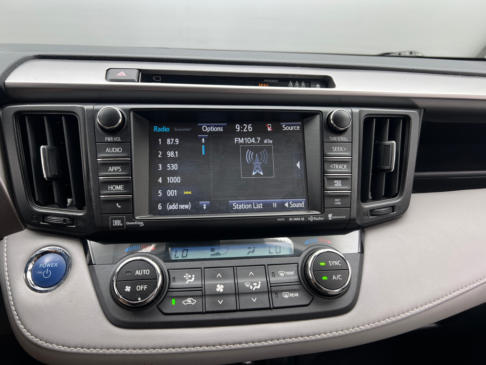 Thumbnail: 2017 Toyota RAV4 - 3