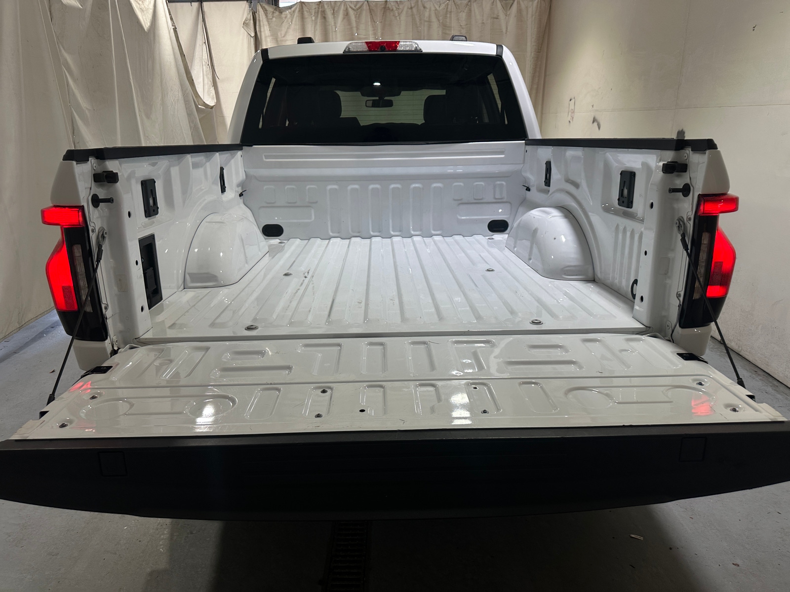 Thumbnail: 2023 Ford F-150 - 7