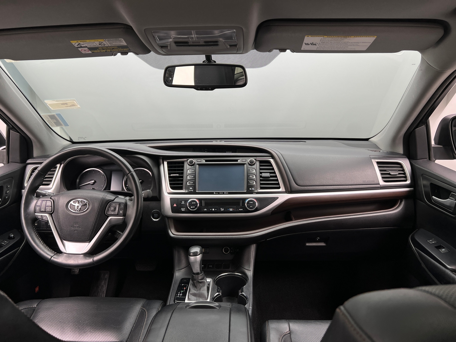 Thumbnail: 2016 Toyota Highlander - 3