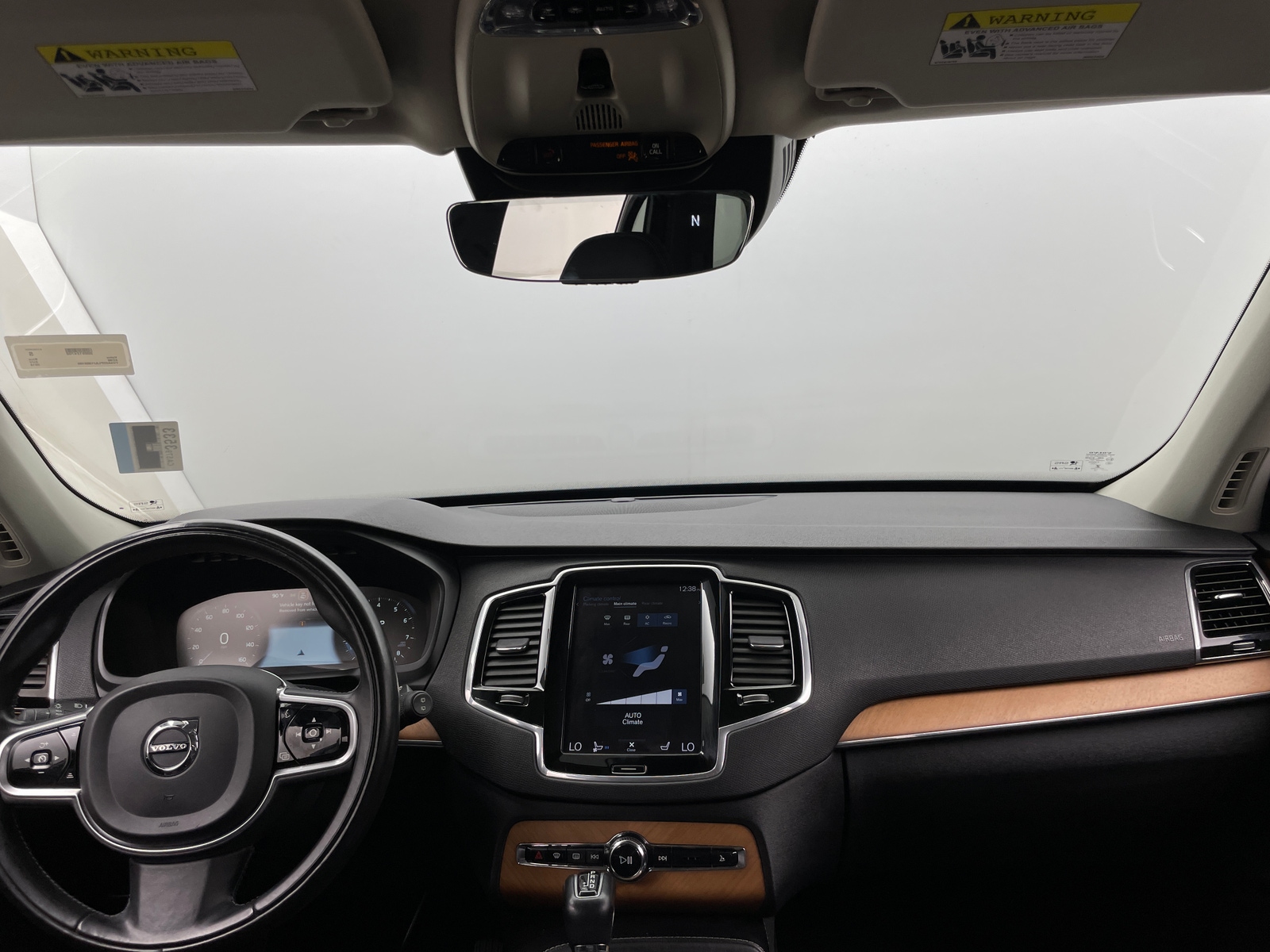 Thumbnail: 2018 Volvo XC90 - 2