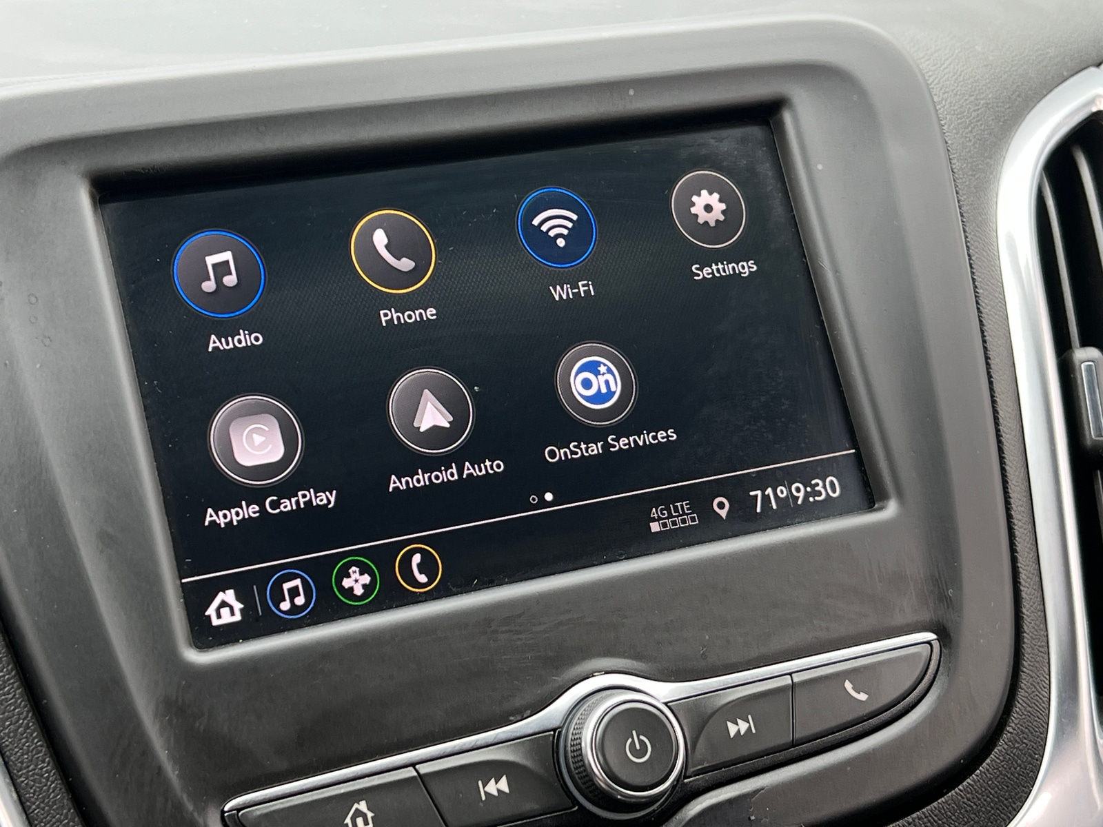 Thumbnail: 2021 Chevrolet Equinox - 4
