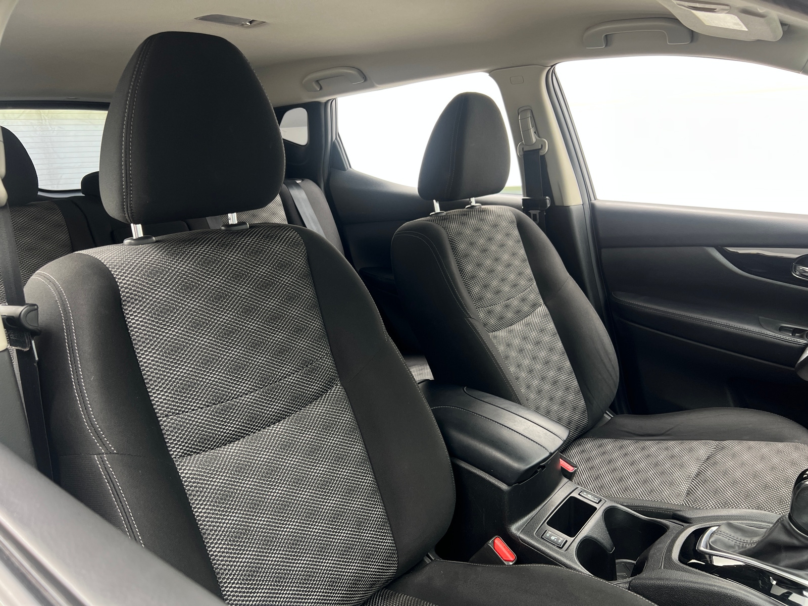 Thumbnail: 2019 Nissan Rogue Sport - 2