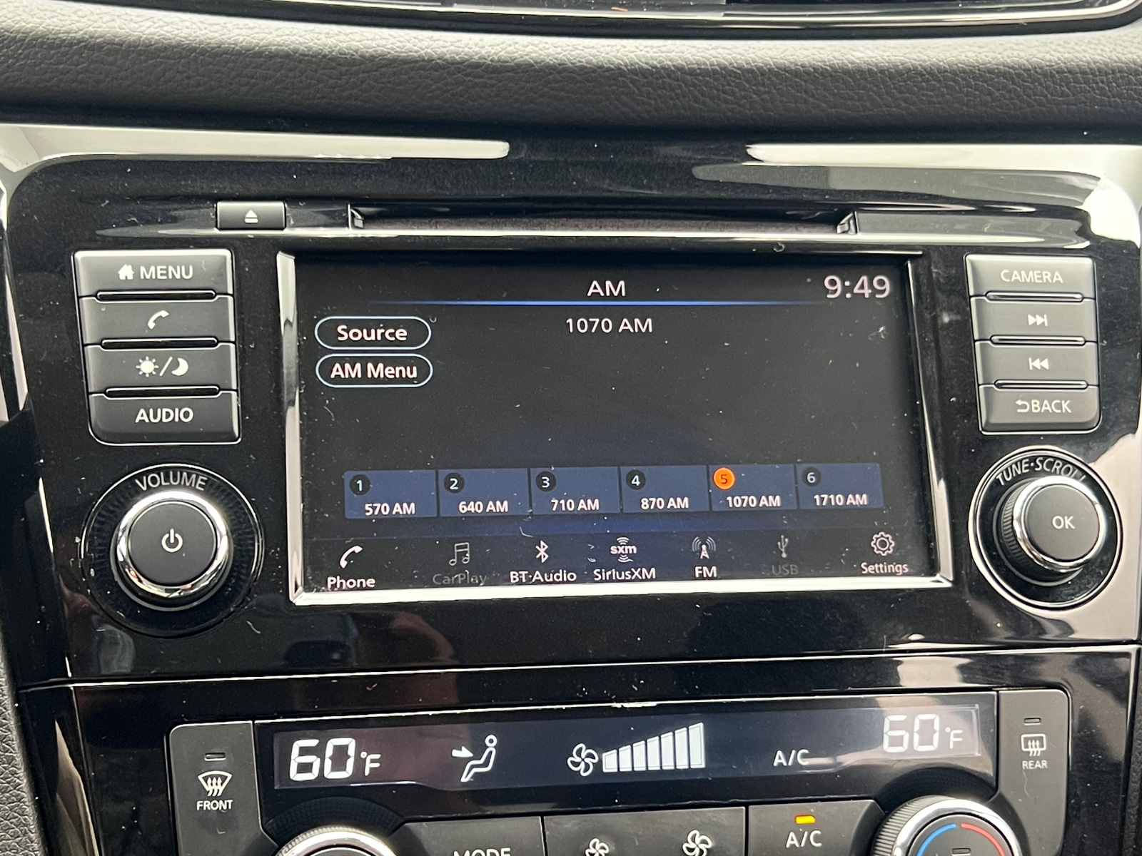Thumbnail: 2019 Nissan Rogue Sport - 4