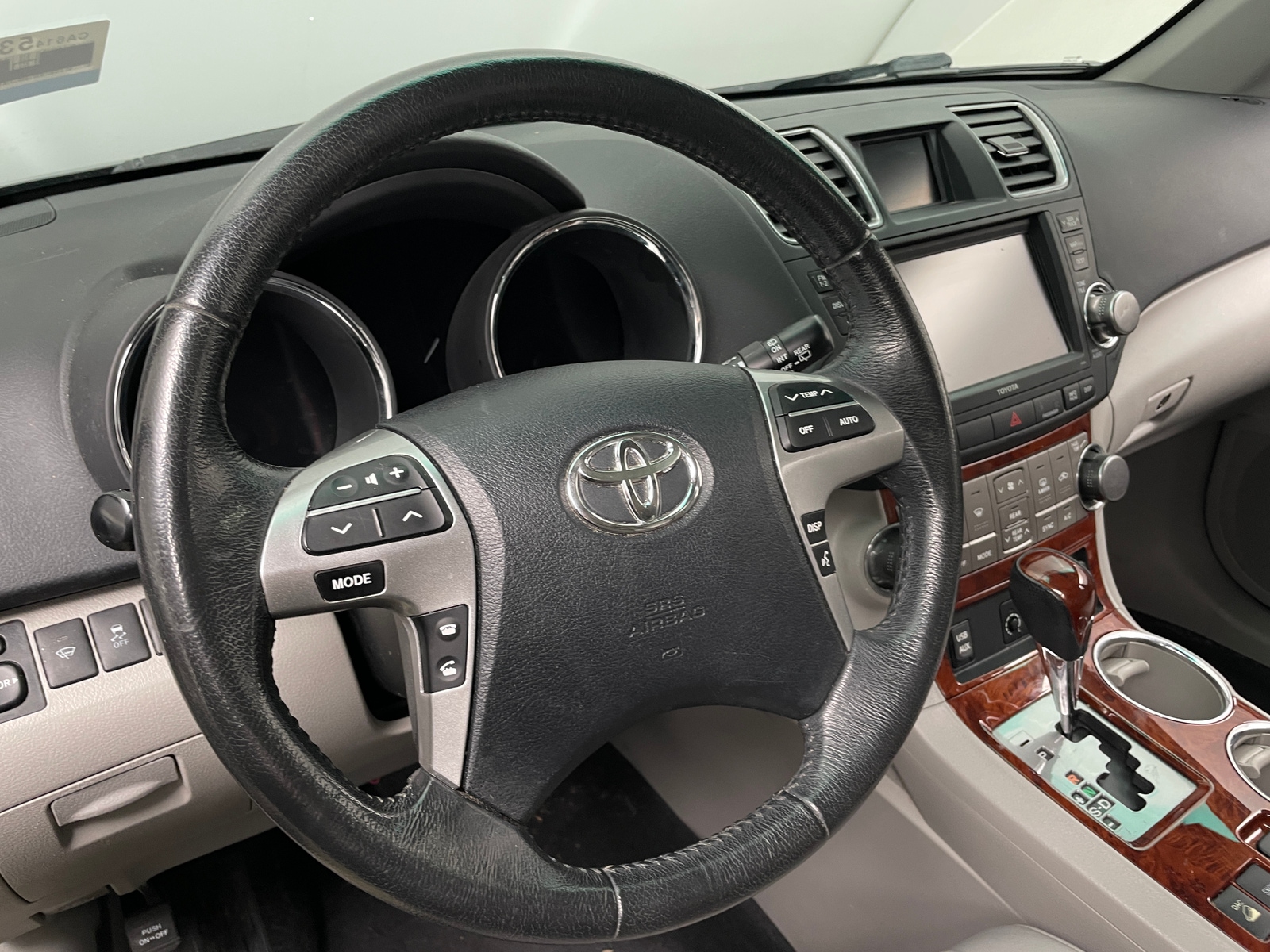 Thumbnail: 2012 Toyota Highlander - 4