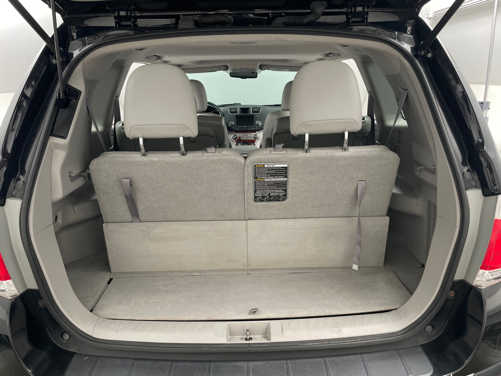 Thumbnail: 2012 Toyota Highlander - 6