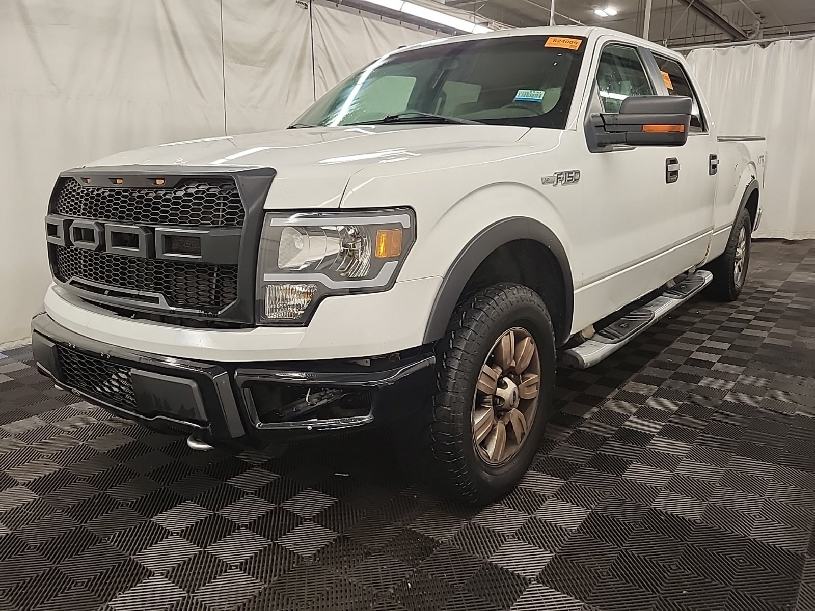 2010 Ford F-150 4WD Supercrew 145" XL