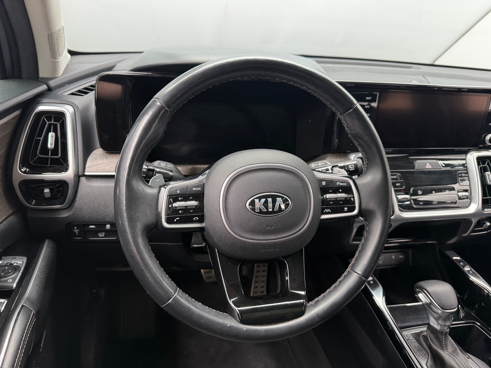 Thumbnail: 2021 Kia Sorento - 4