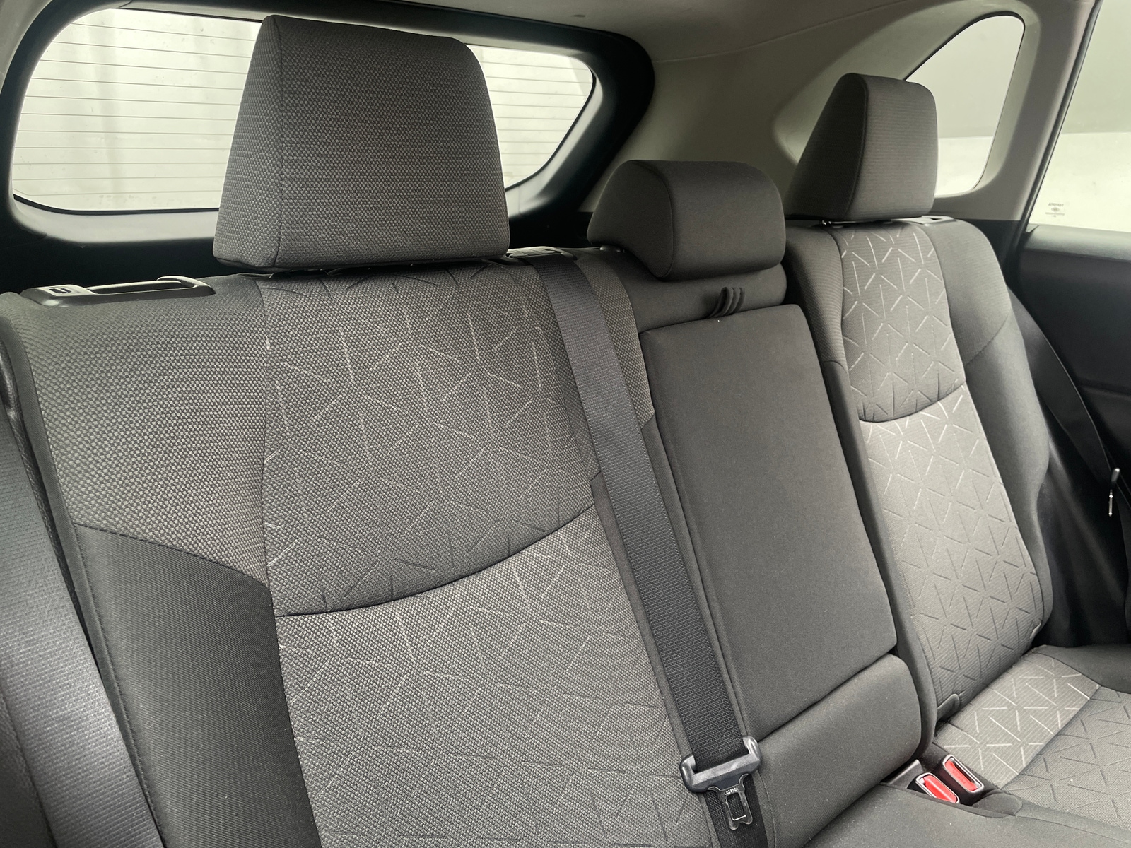 Thumbnail: 2021 Toyota RAV4 - 6