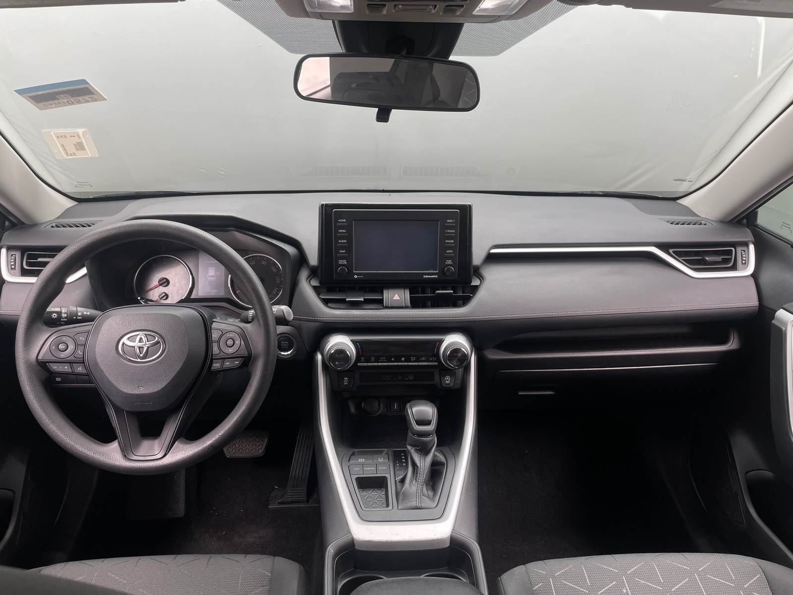 Thumbnail: 2021 Toyota RAV4 - 3