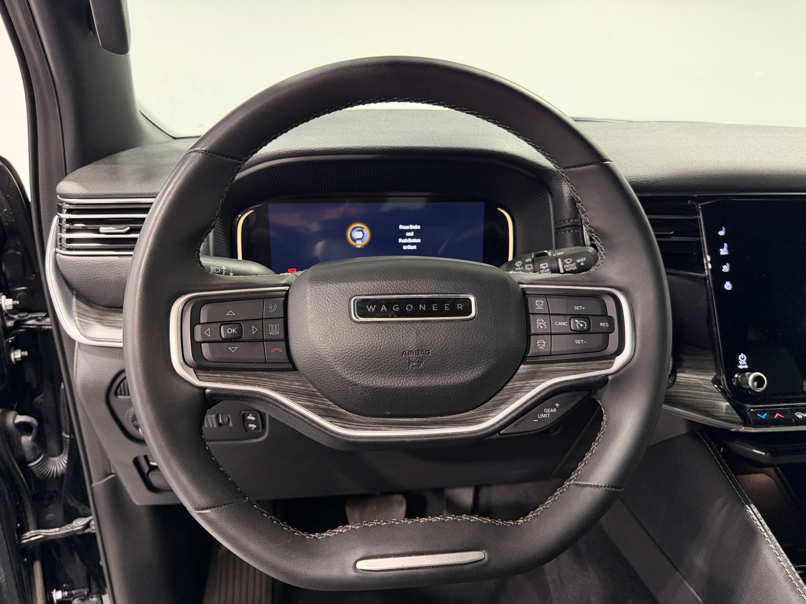 Thumbnail: 2023 Jeep Wagoneer - 4