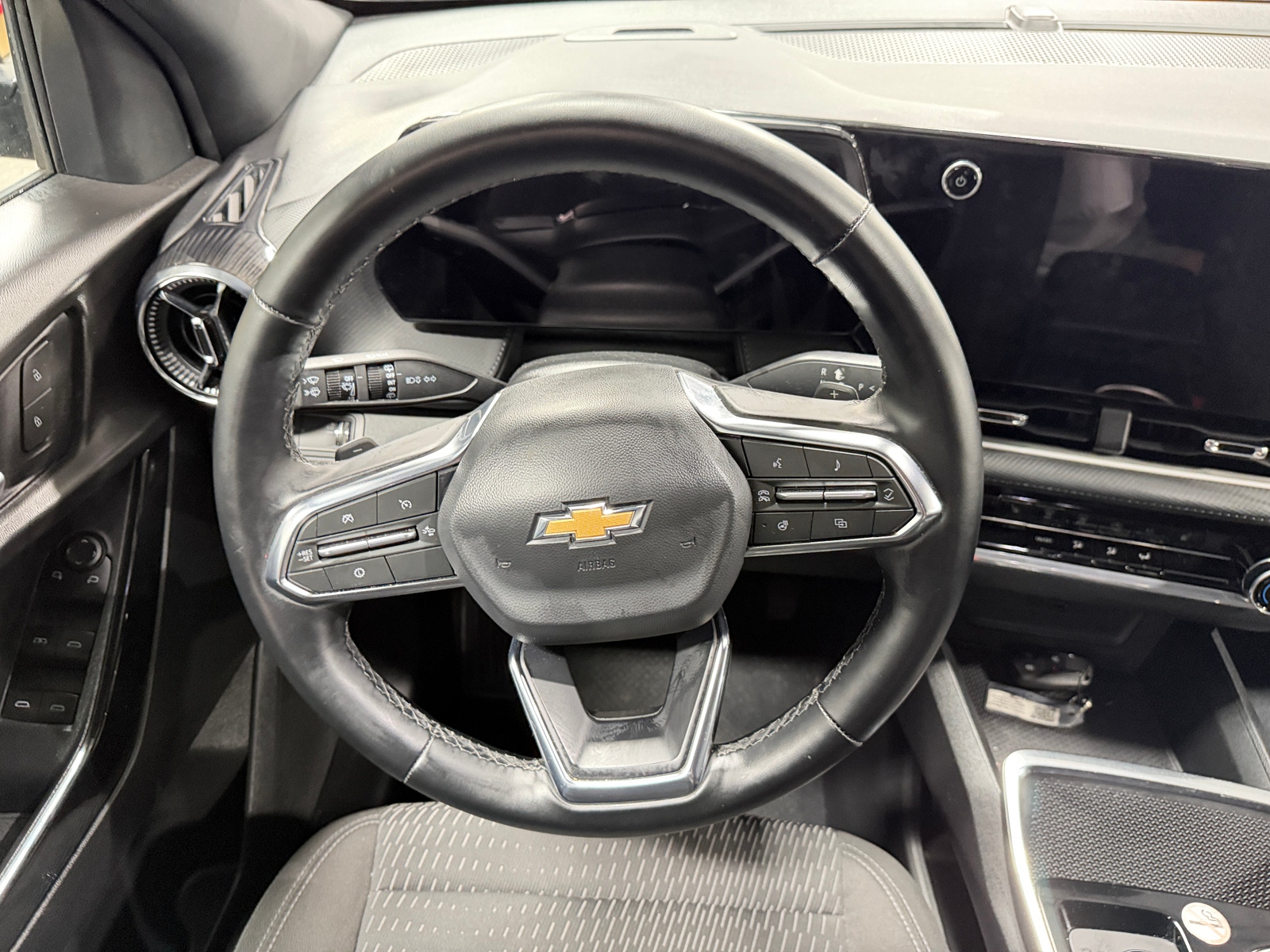 Thumbnail: 2026 Chevrolet Equinox - 5