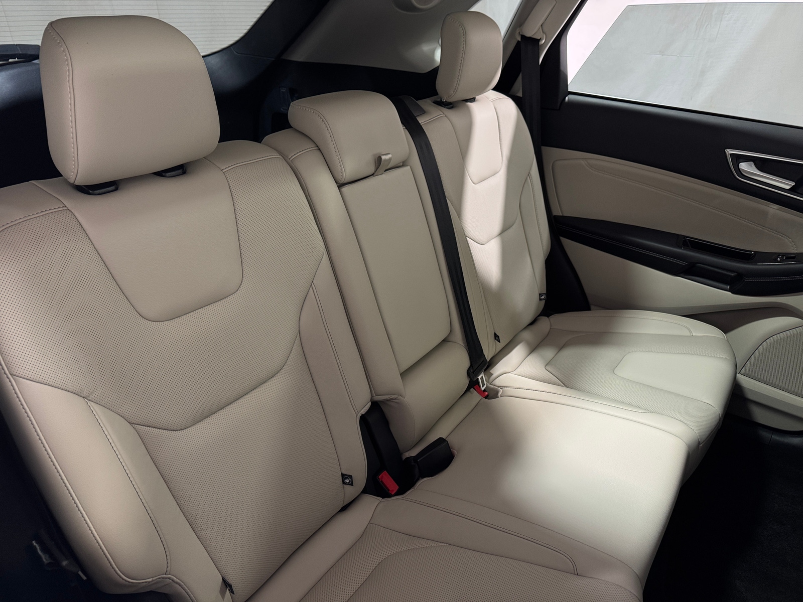 Thumbnail: 2018 Ford Edge - 5