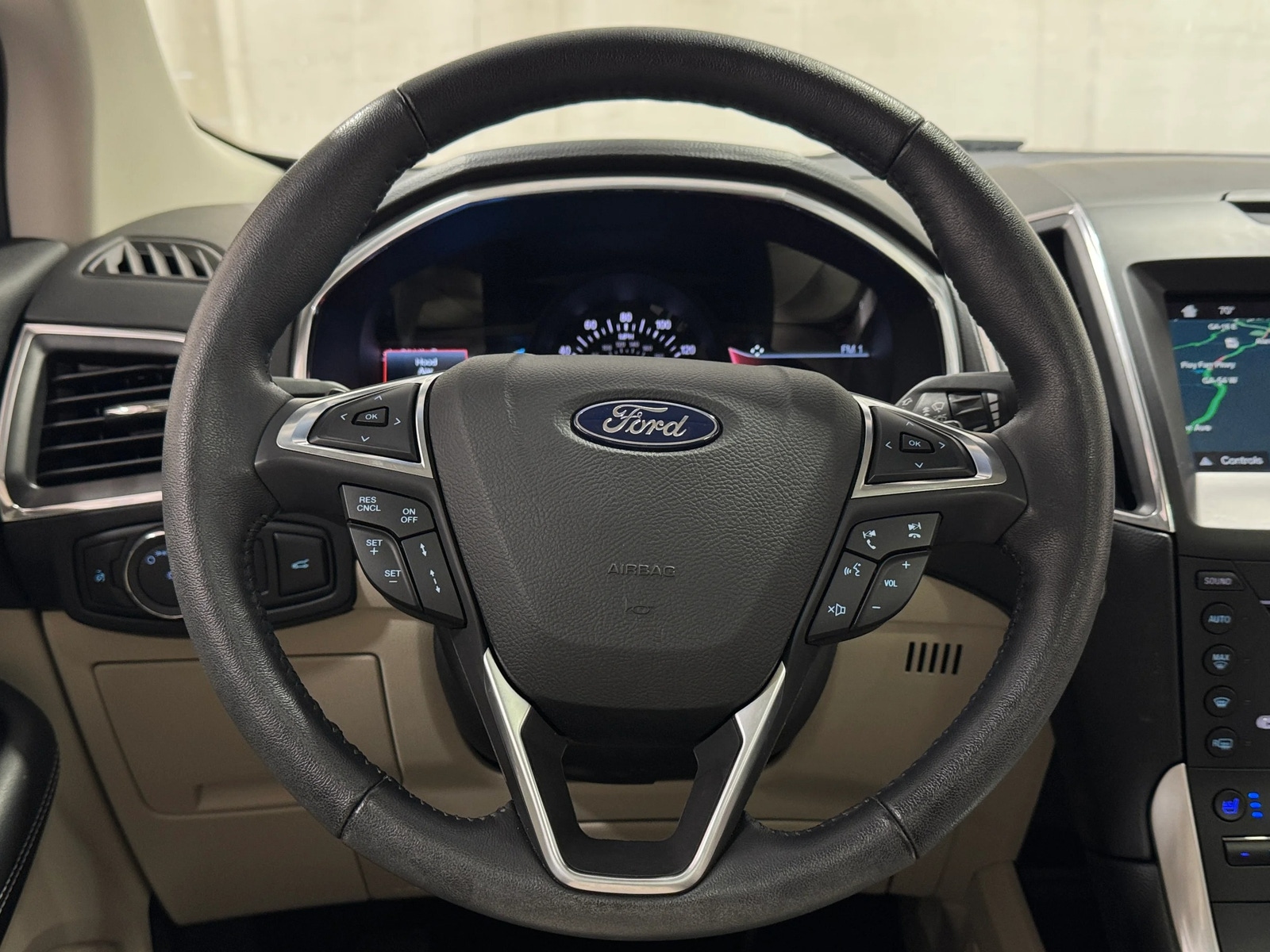 Thumbnail: 2018 Ford Edge - 4