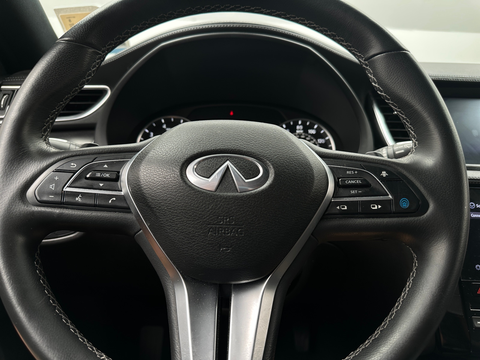 Thumbnail: 2023 INFINITI QX55 - 4