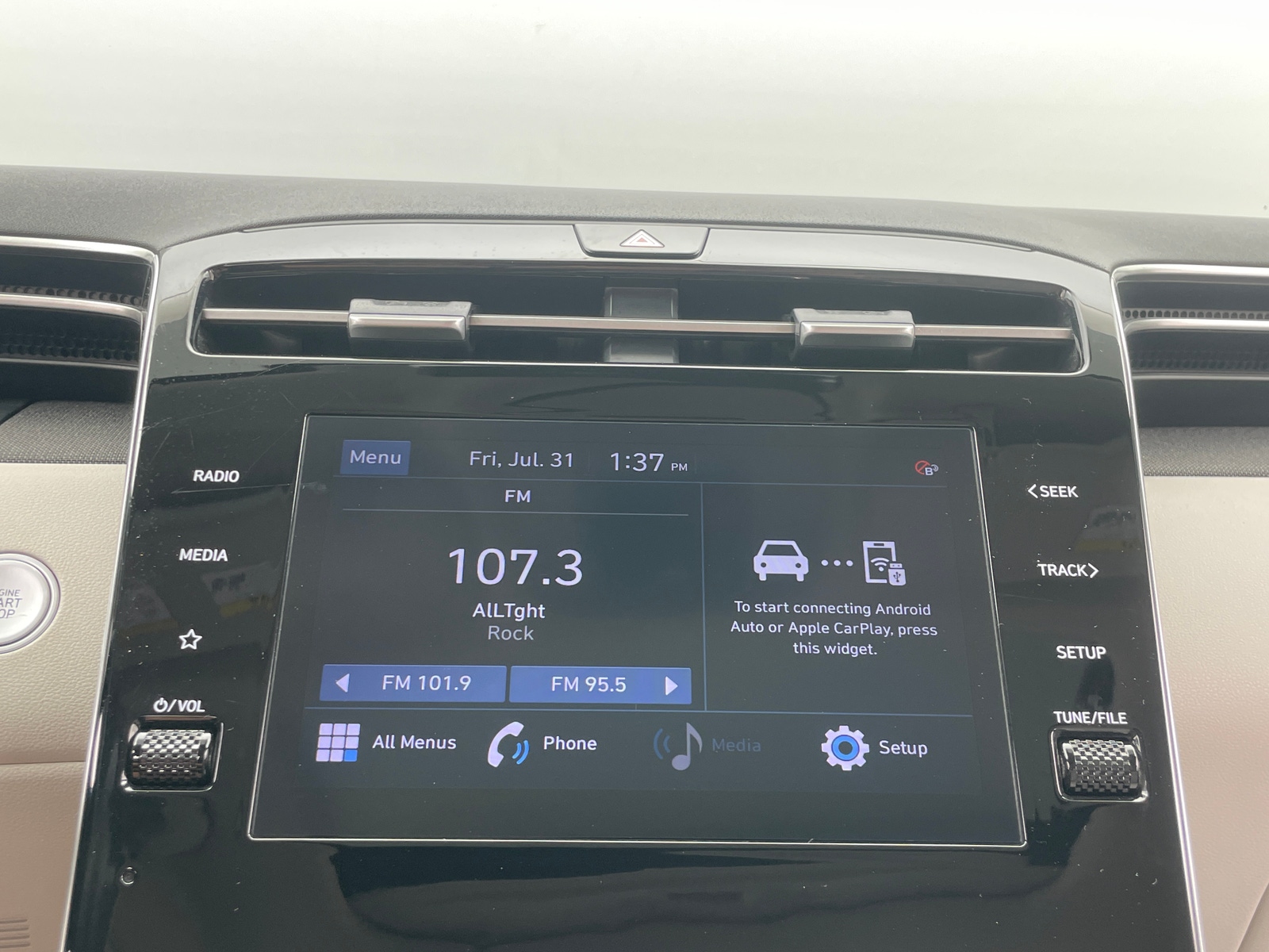 Thumbnail: 2022 Hyundai Tucson - 3