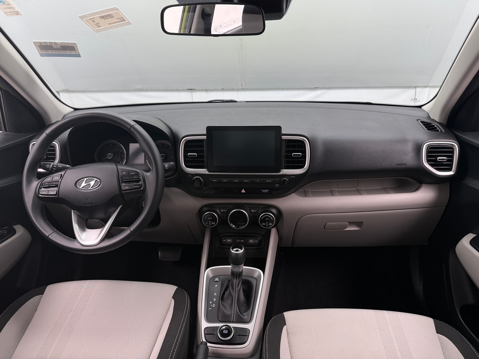 Thumbnail: 2022 Hyundai Venue - 3