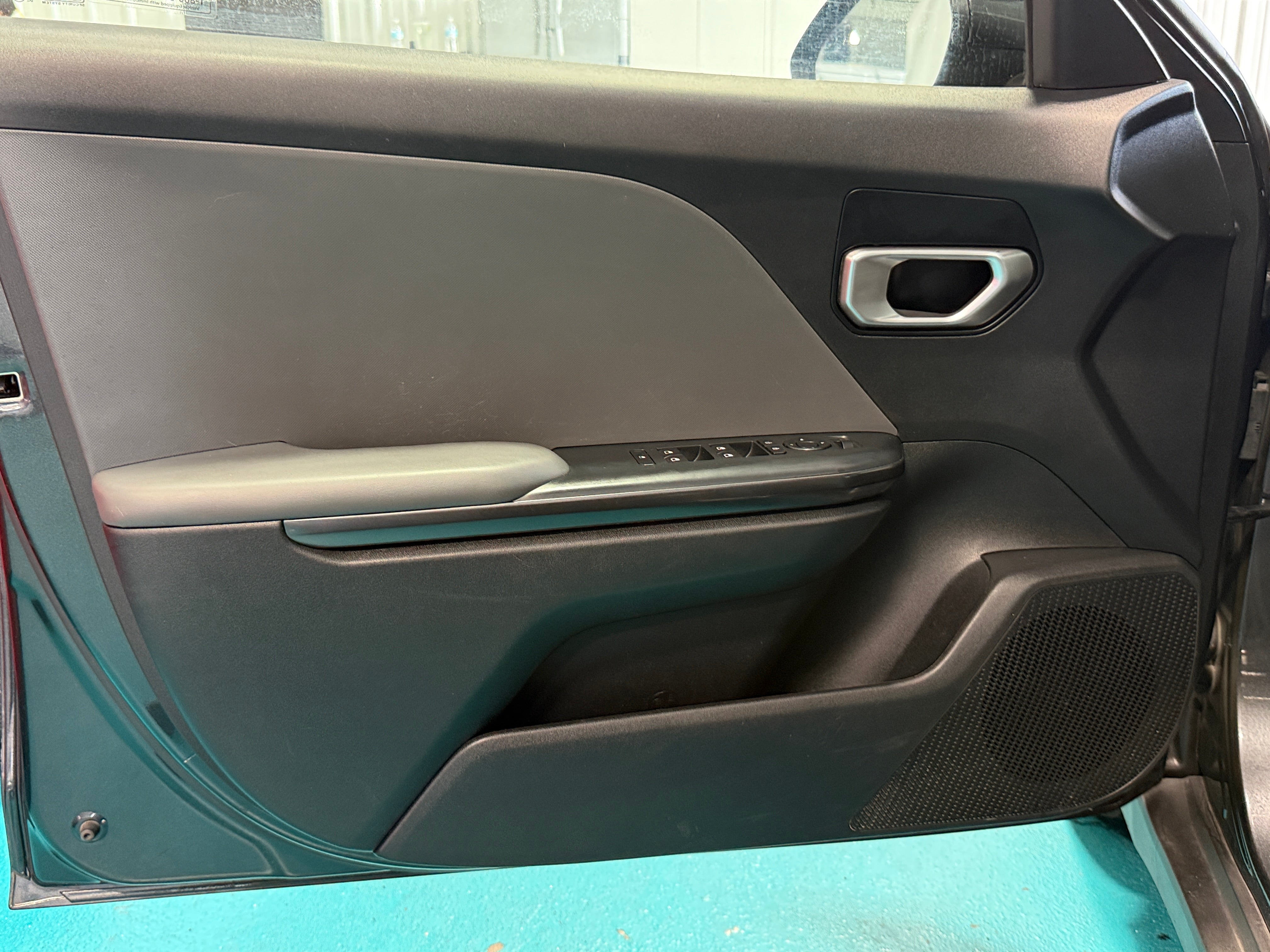 2025 Kia K4 LXS - Photo 9