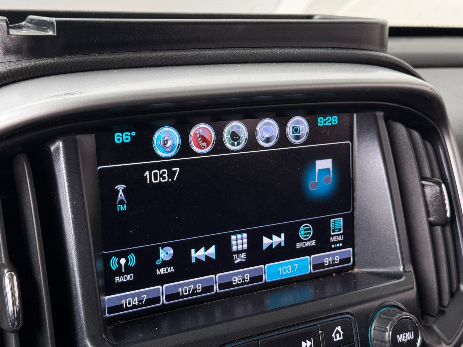 Thumbnail: 2018 Chevrolet Colorado - 4