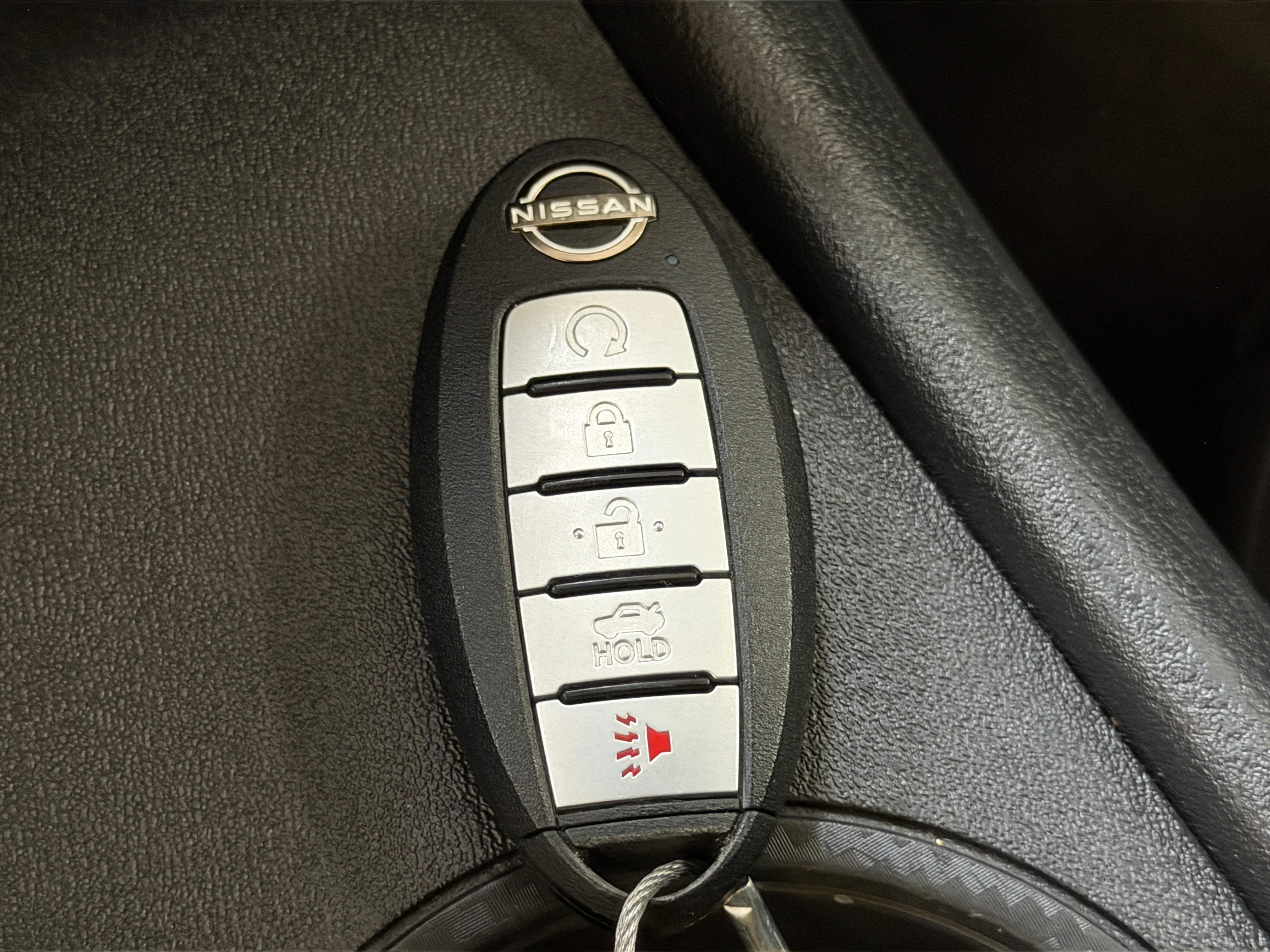 2025 Nissan Altima SV - Photo 11