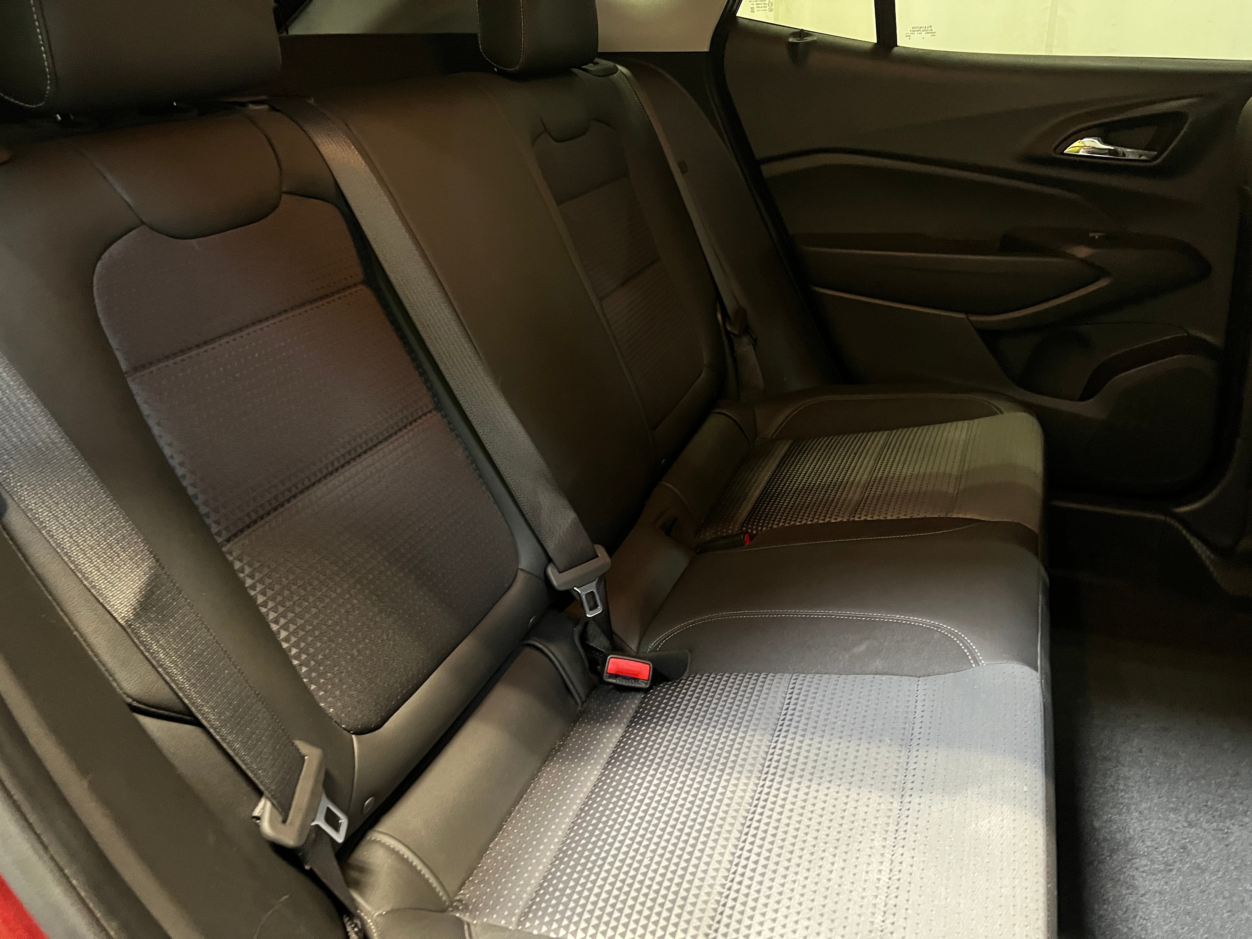 2025 Chevrolet Trax LT - Photo 7