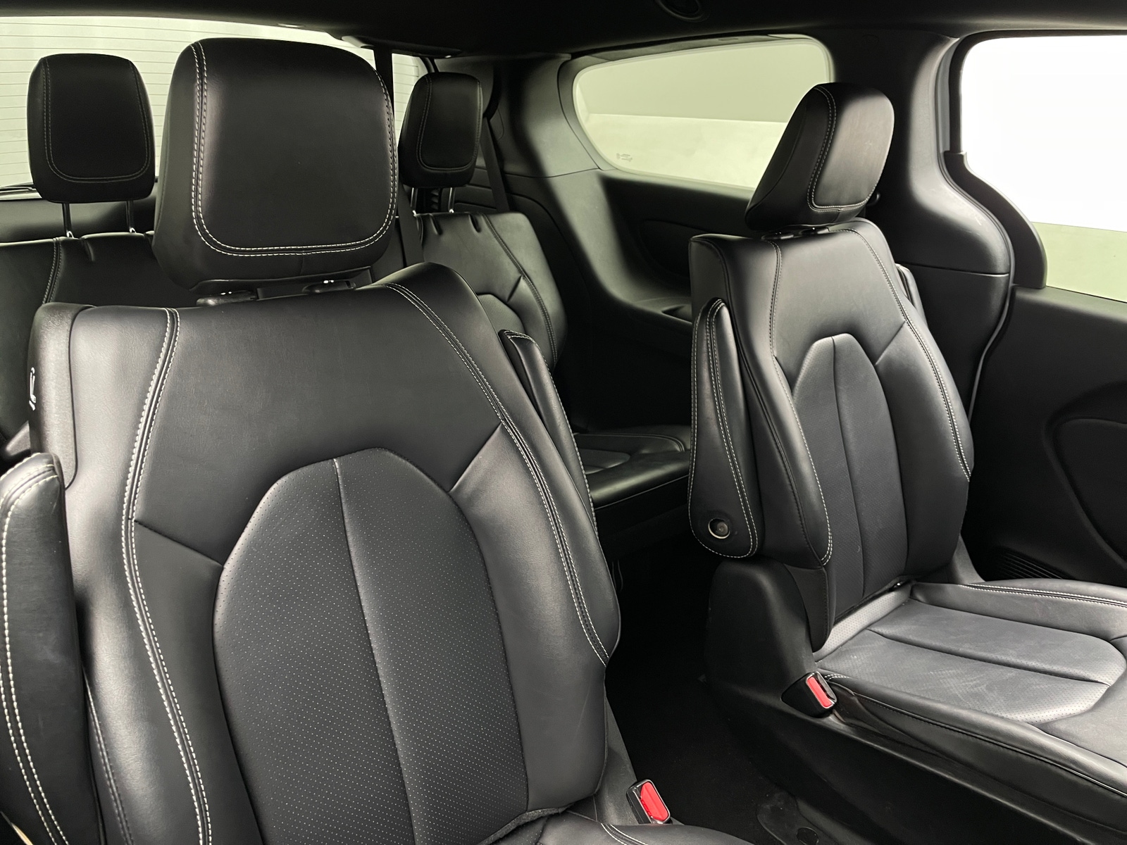 Thumbnail: 2024 Chrysler Pacifica - 5