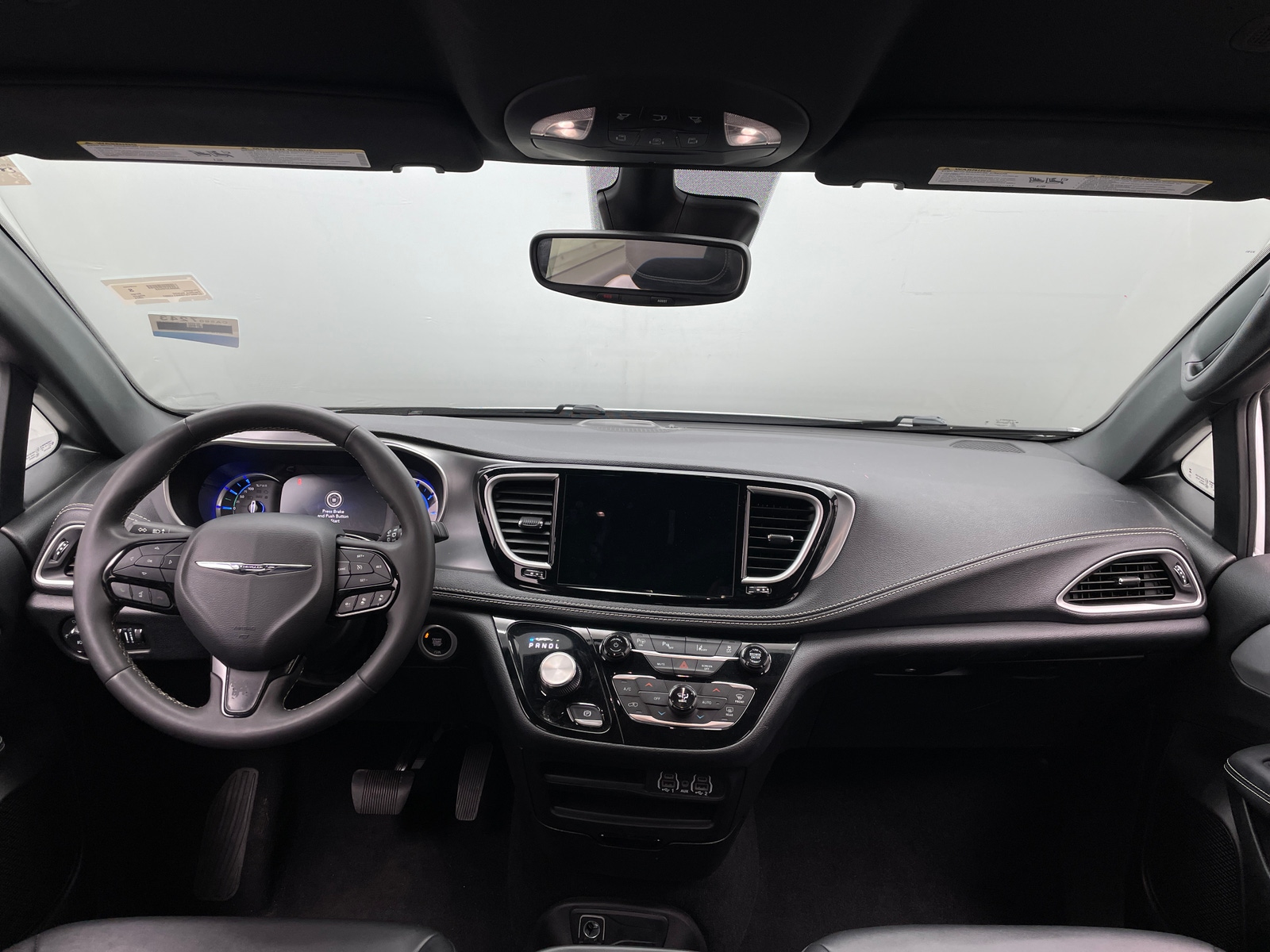 Thumbnail: 2024 Chrysler Pacifica - 2